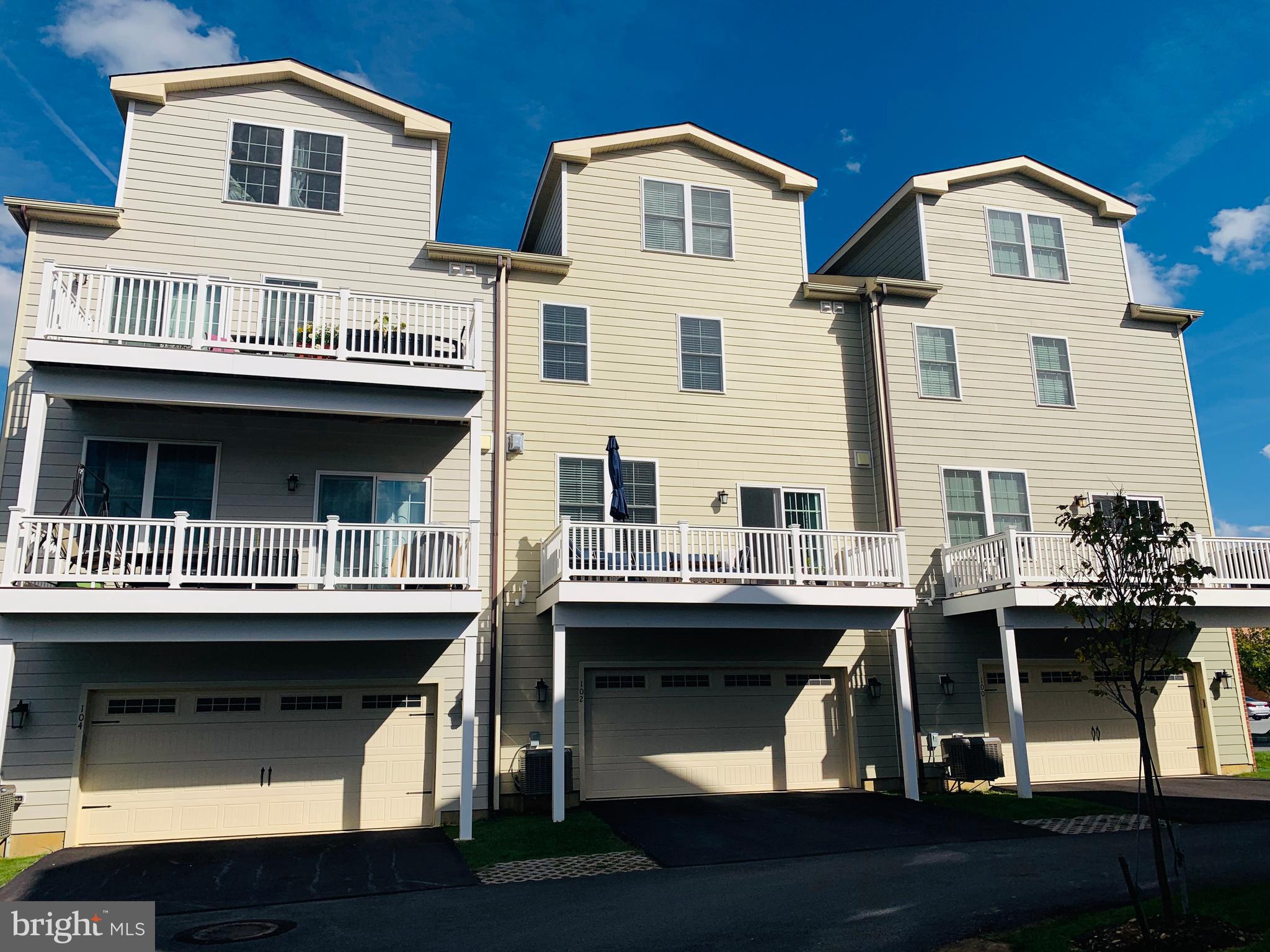 PARKVIEW - Residential Lease