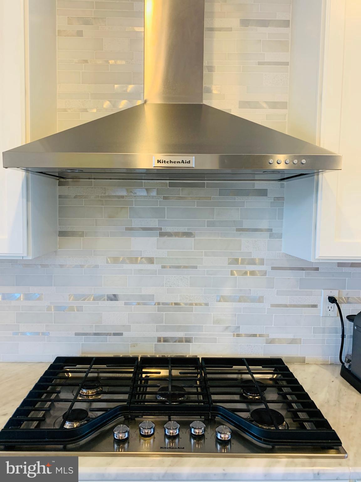 PARKVIEW - Residential Lease