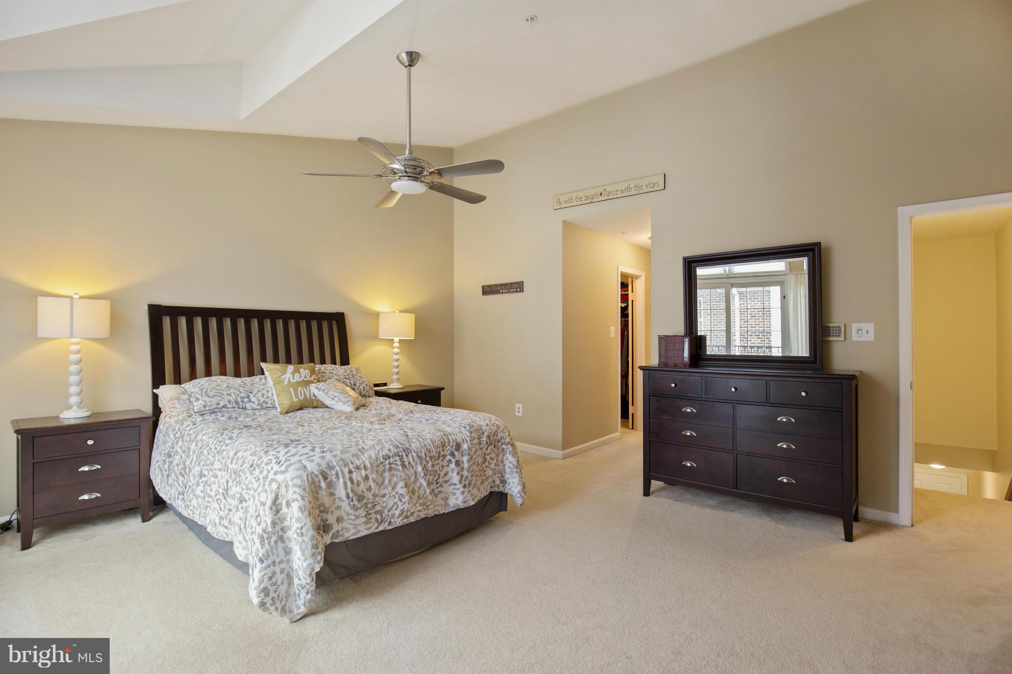 ARLINGTON RIDGE TERRACE - Residential