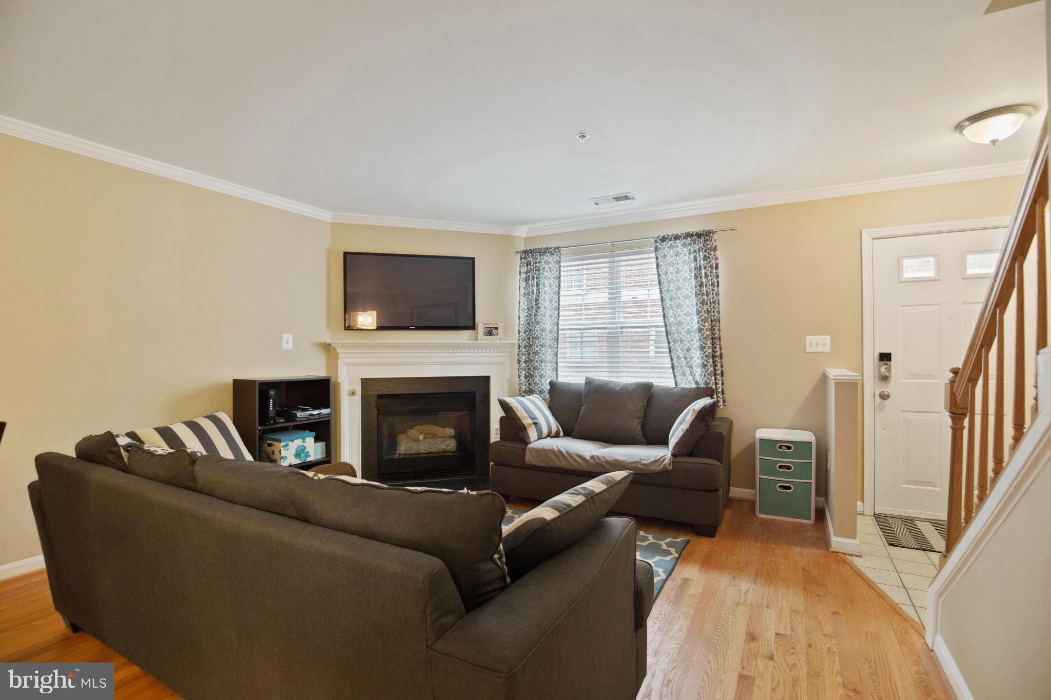 ARLINGTON RIDGE TERRACE - Residential