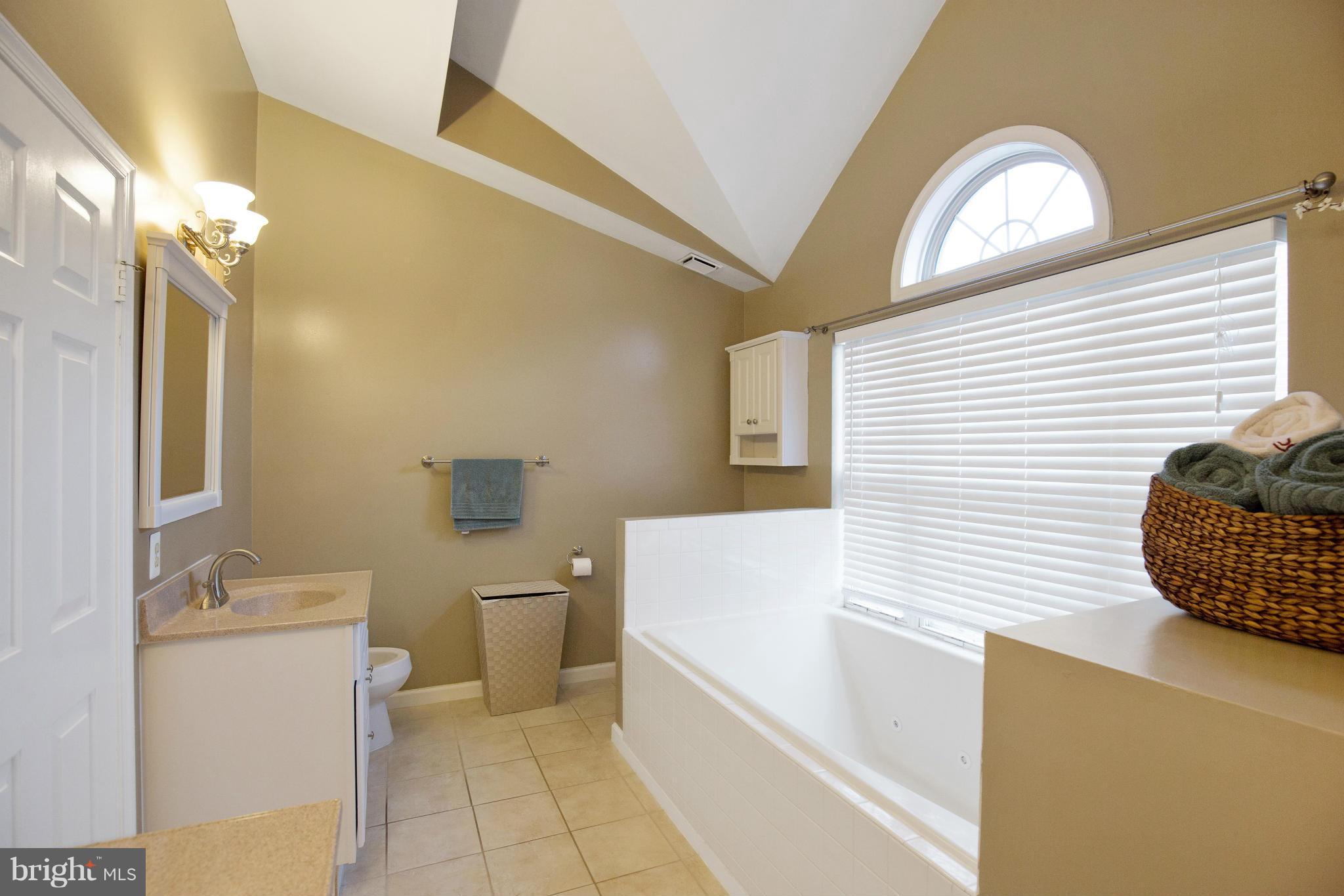 ARLINGTON RIDGE TERRACE - Residential