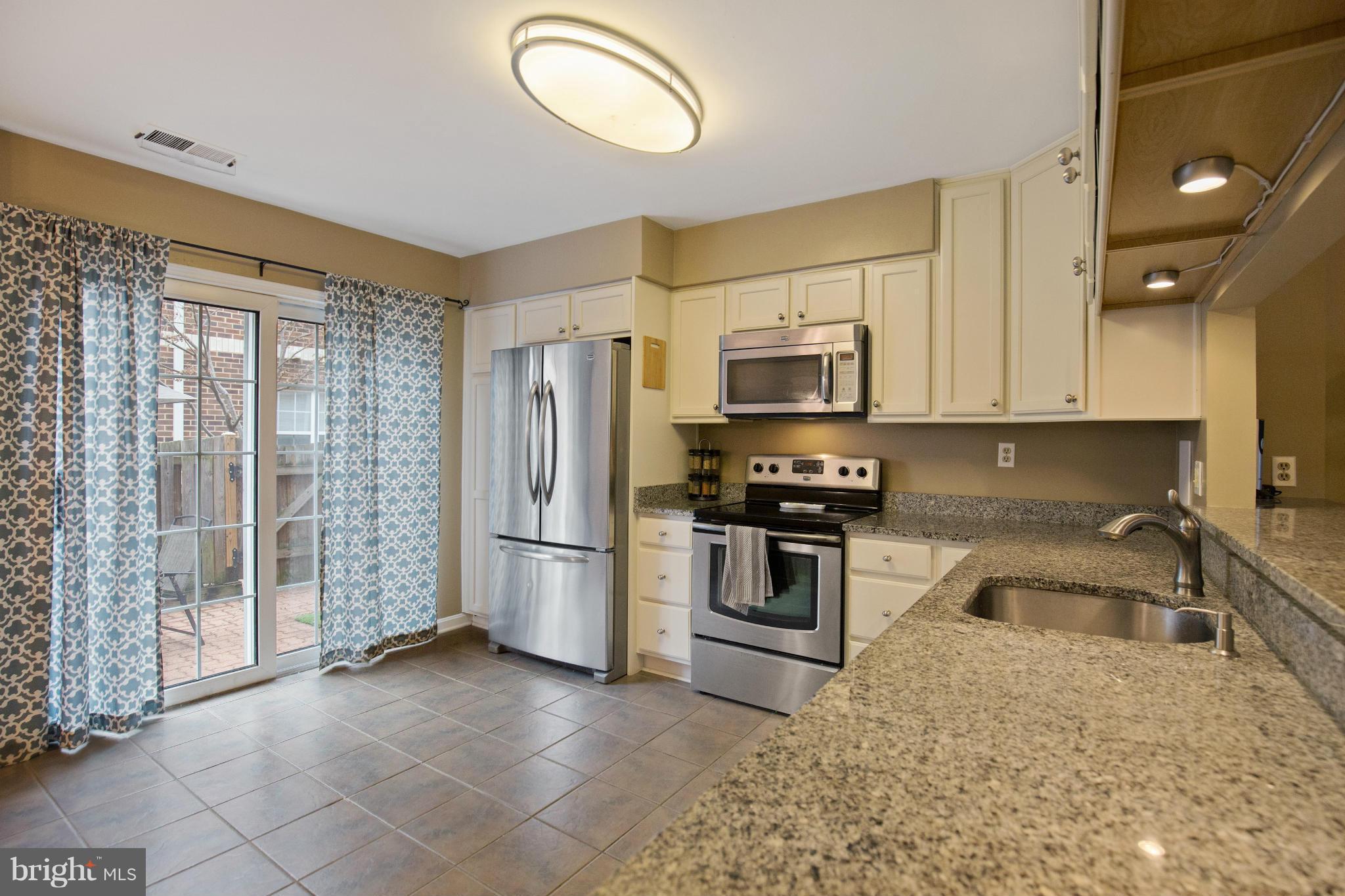 ARLINGTON RIDGE TERRACE - Residential