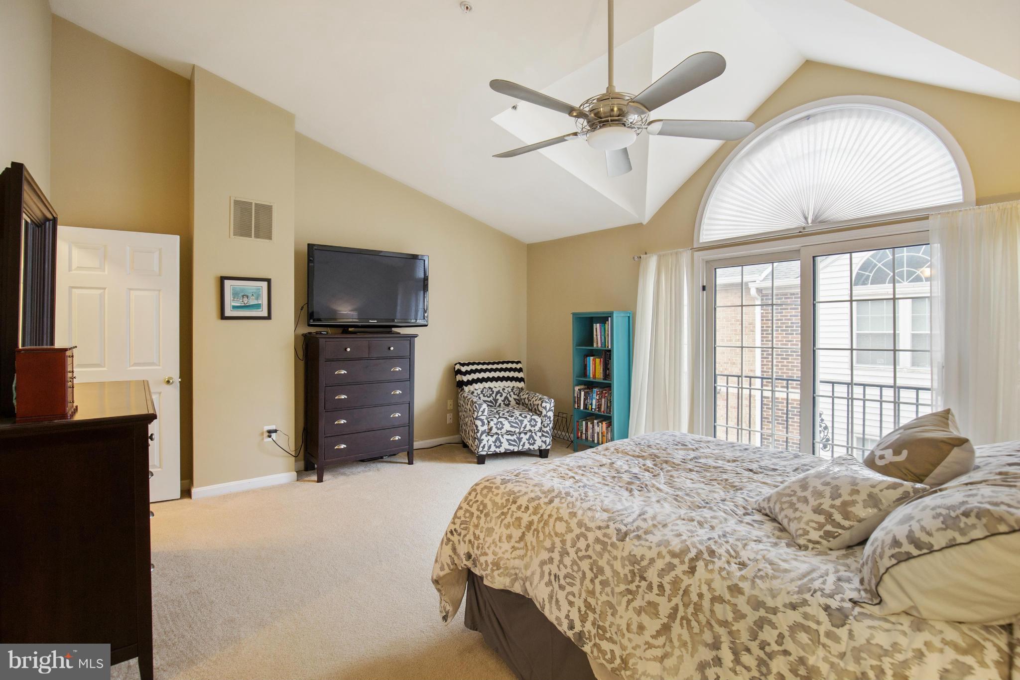 ARLINGTON RIDGE TERRACE - Residential