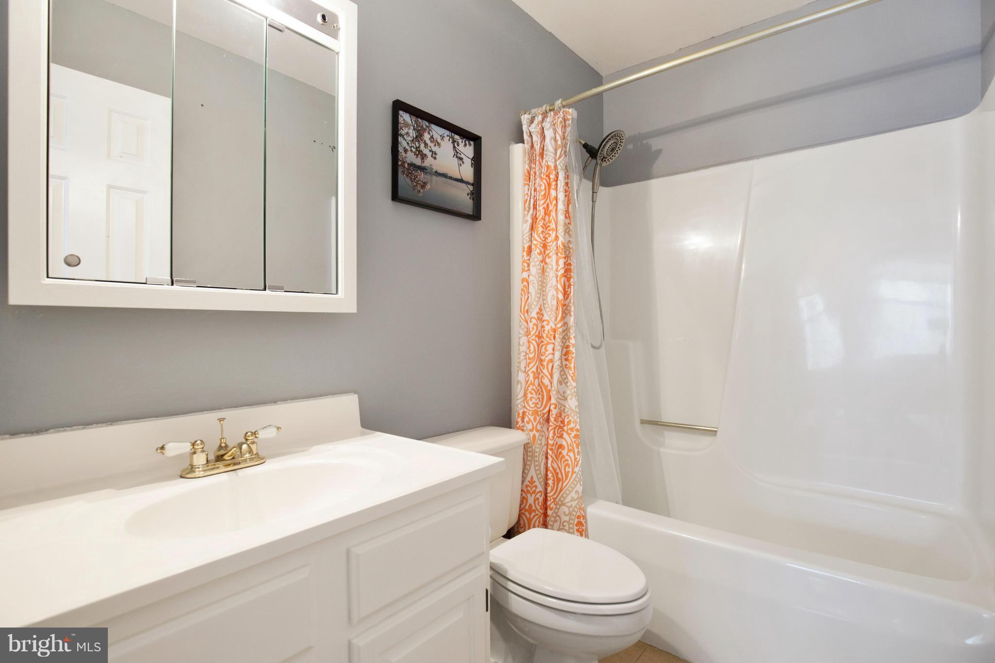 ARLINGTON RIDGE TERRACE - Residential