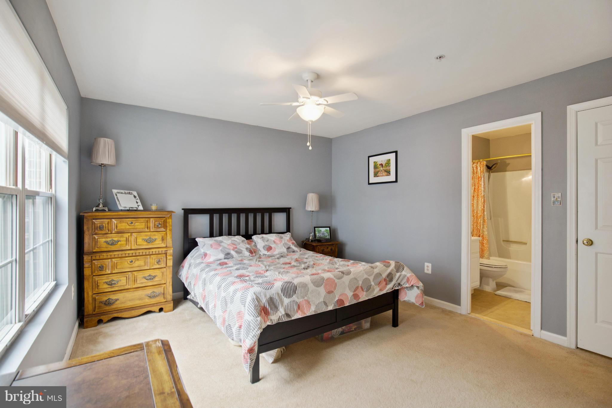 ARLINGTON RIDGE TERRACE - Residential