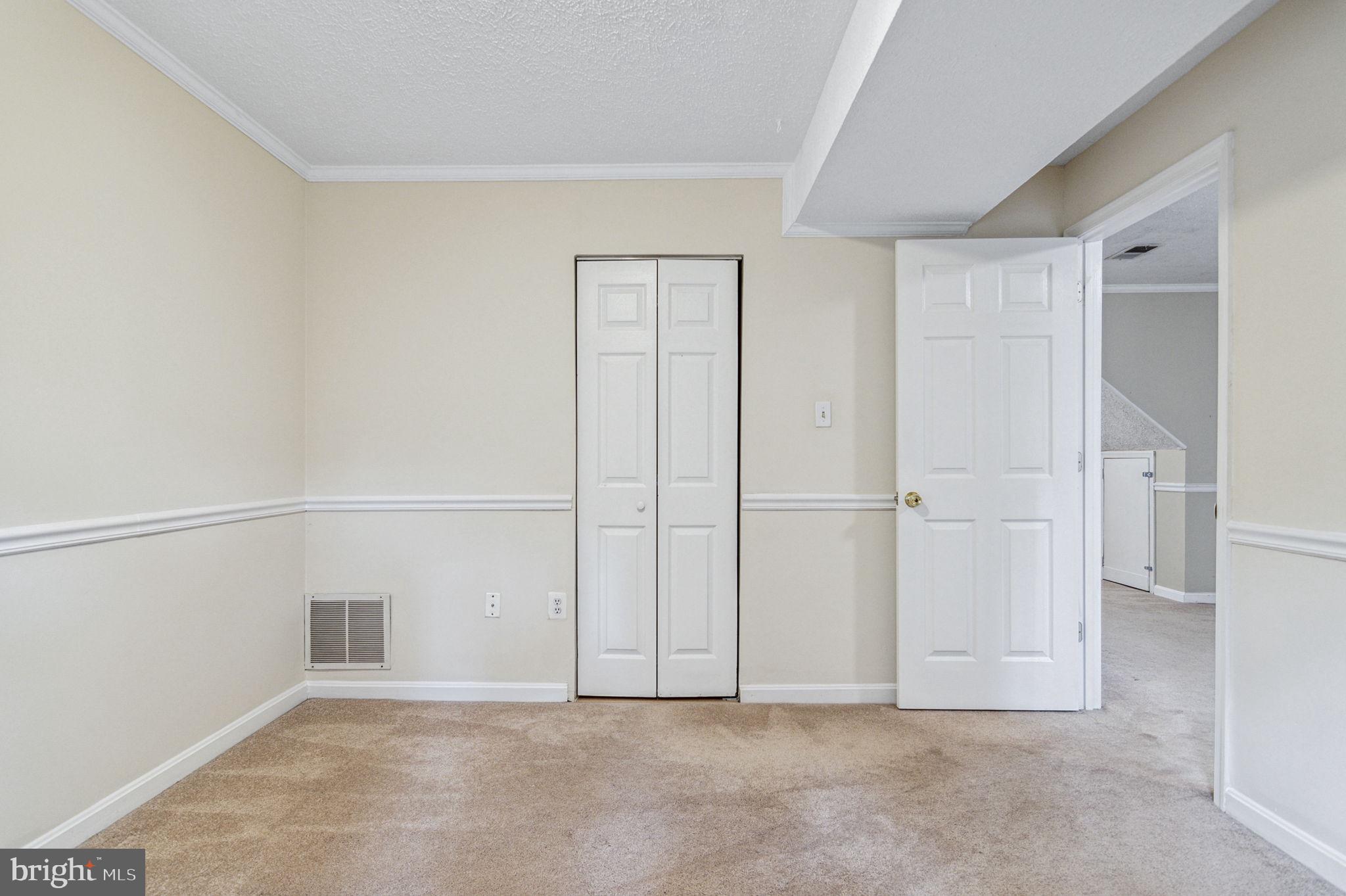 RIVERVIEW OVERLOOK - Residential Lease