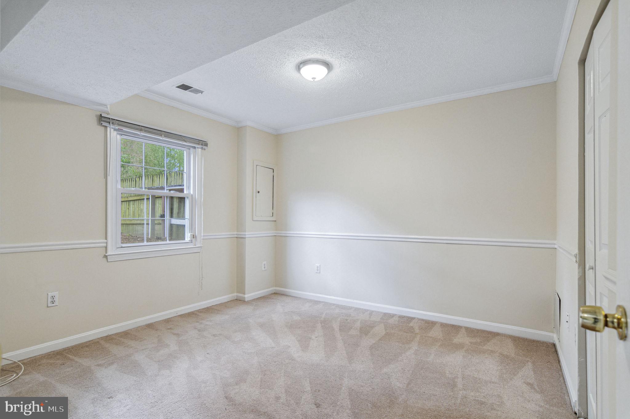 RIVERVIEW OVERLOOK - Residential Lease