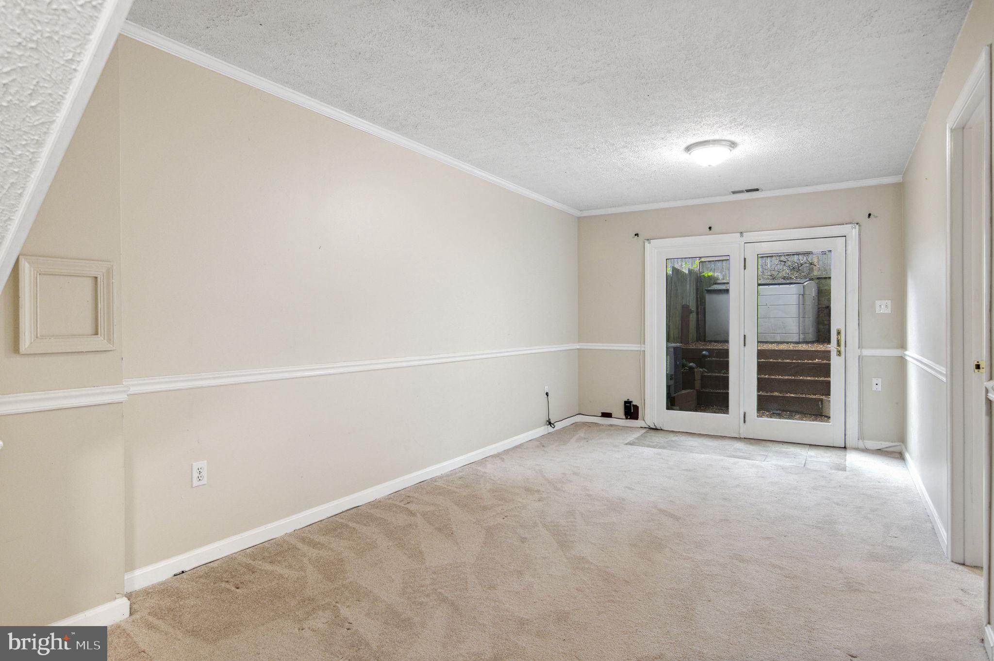 RIVERVIEW OVERLOOK - Residential Lease