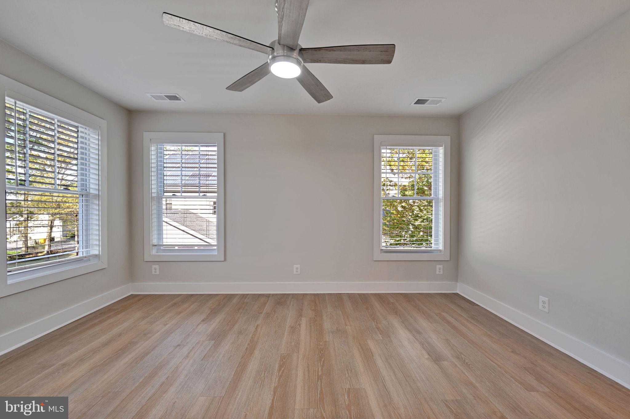 AVALON SHORES - Residential