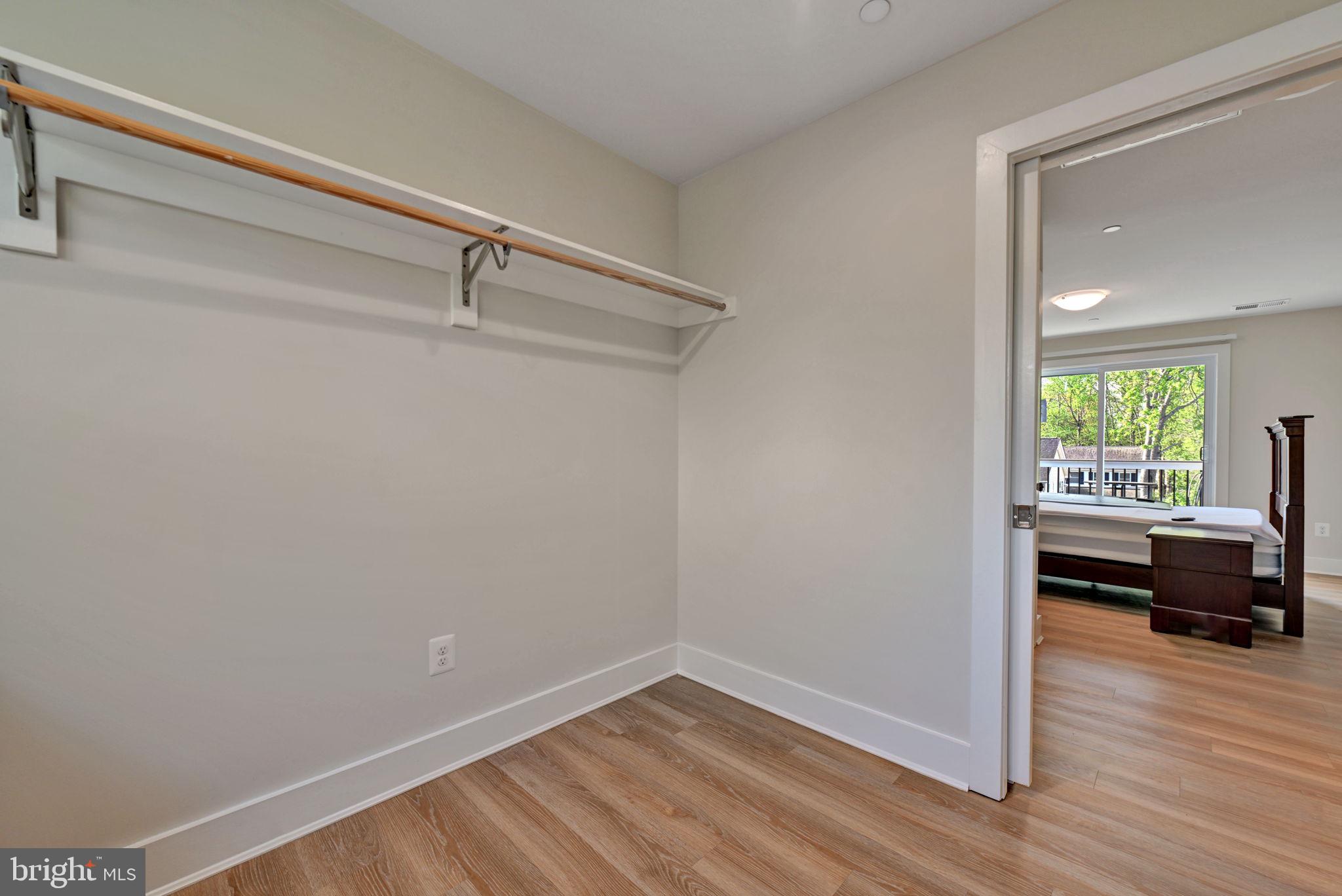 AVALON SHORES - Residential