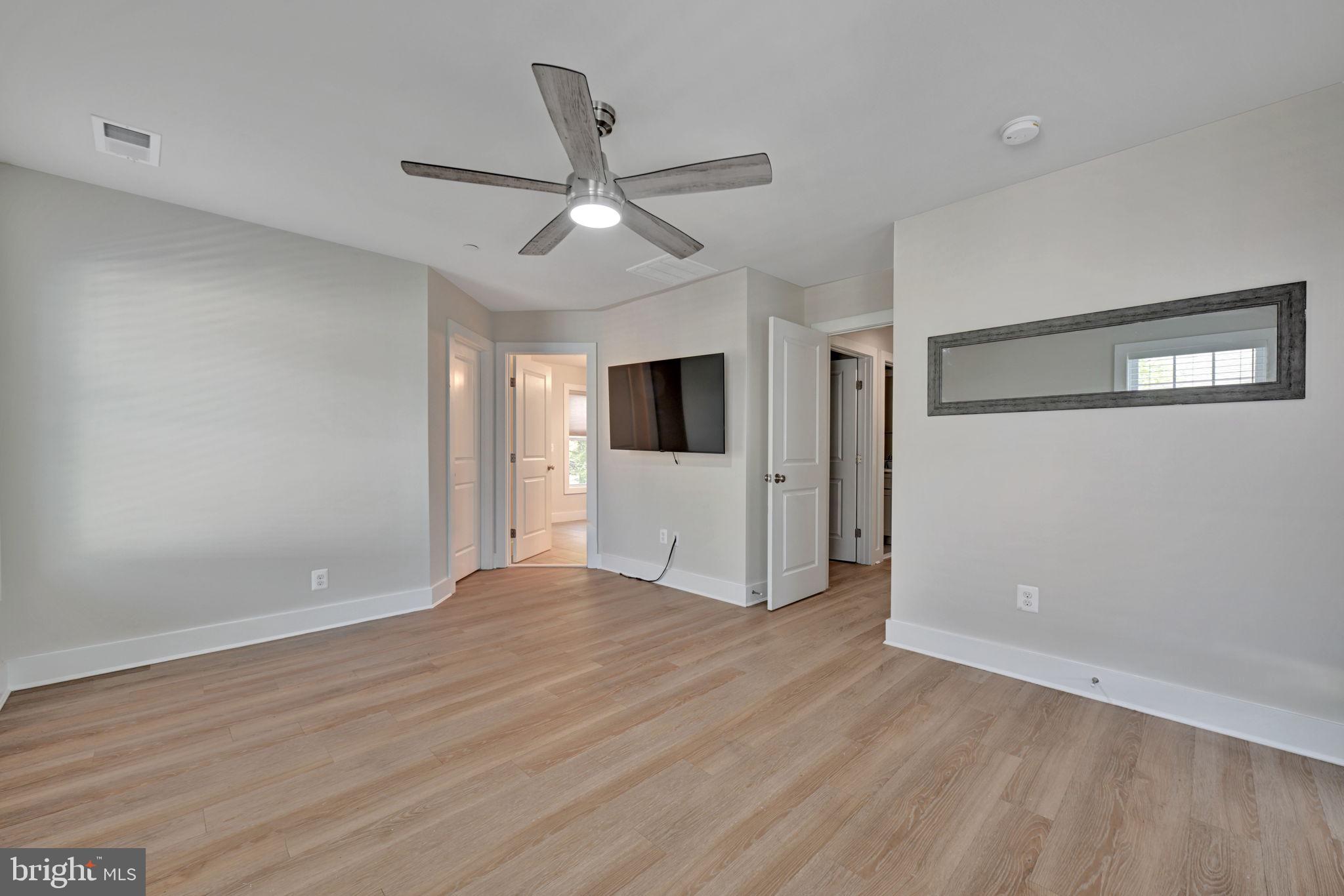 AVALON SHORES - Residential