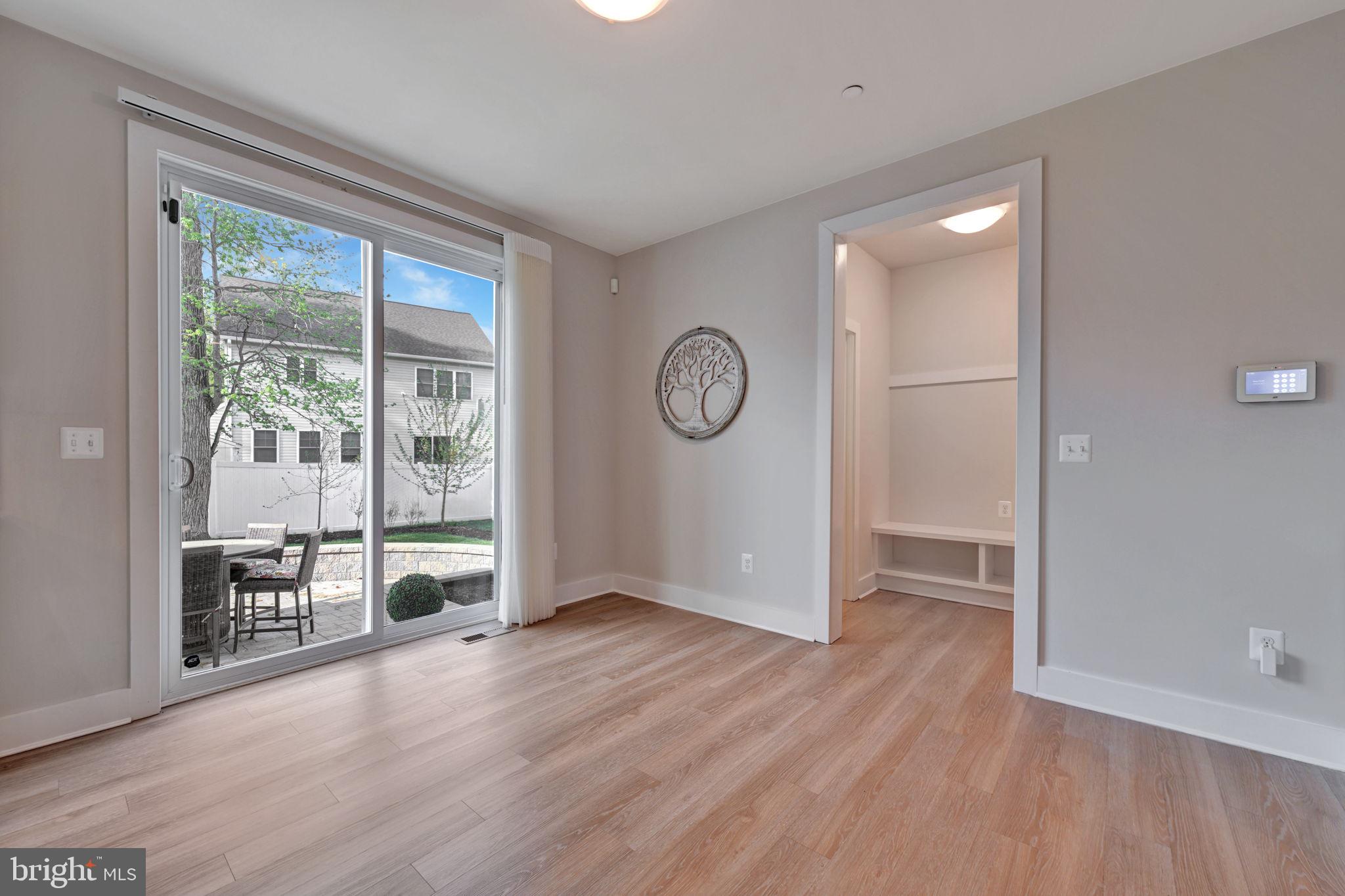 AVALON SHORES - Residential