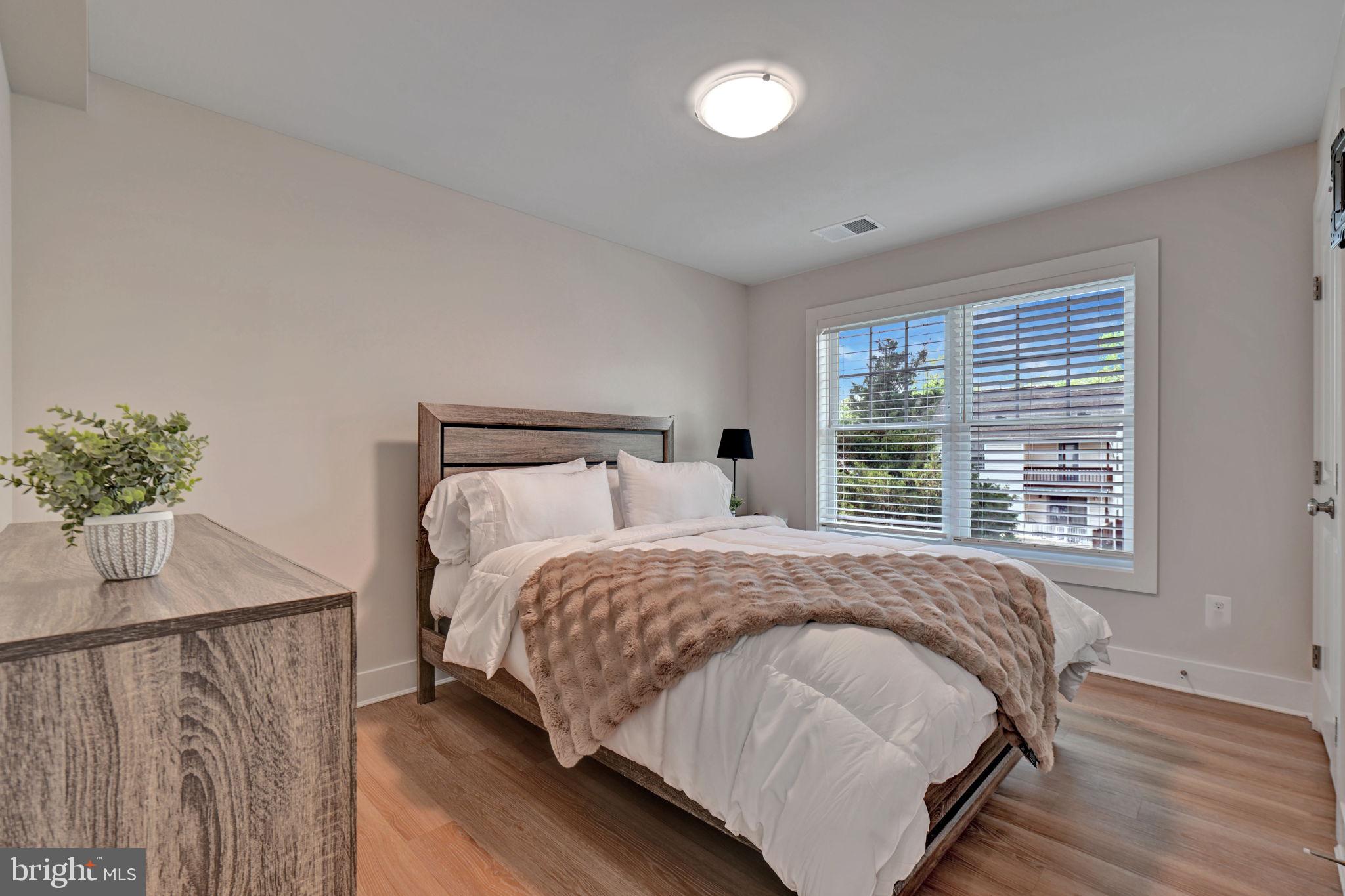 AVALON SHORES - Residential