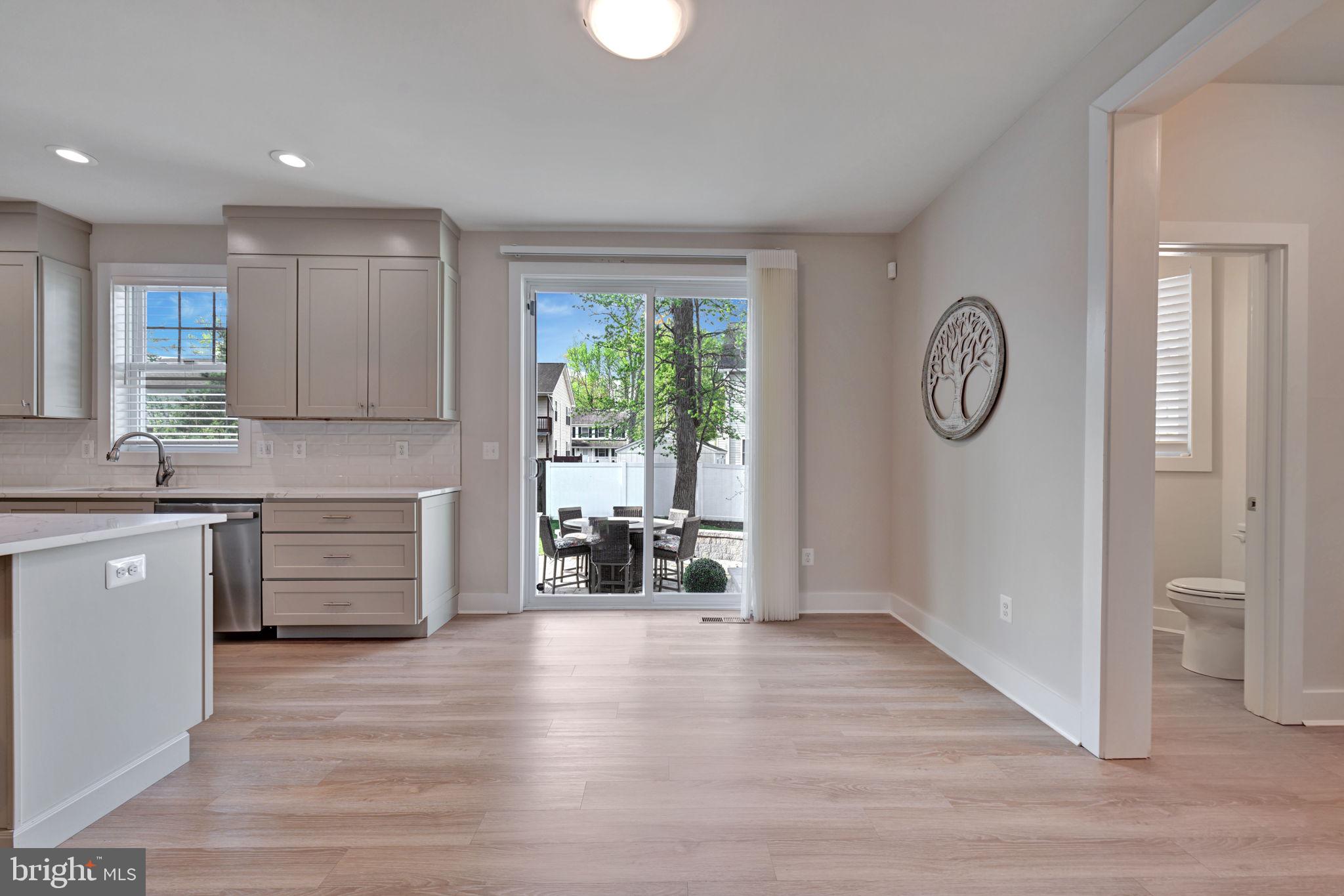 AVALON SHORES - Residential