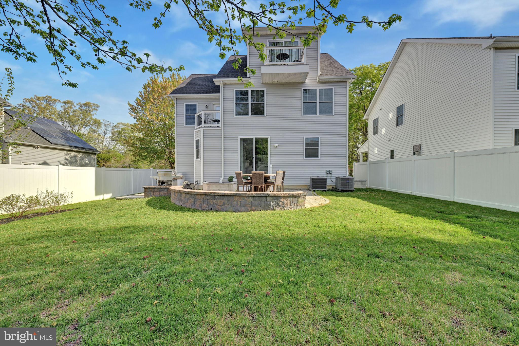 AVALON SHORES - Residential