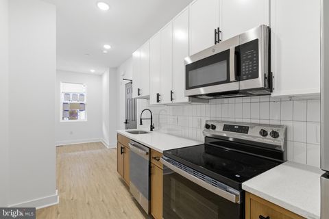 Condo For Rent - 4021 Brown Street #1<br/> PHILADELPHIA, PA 19104