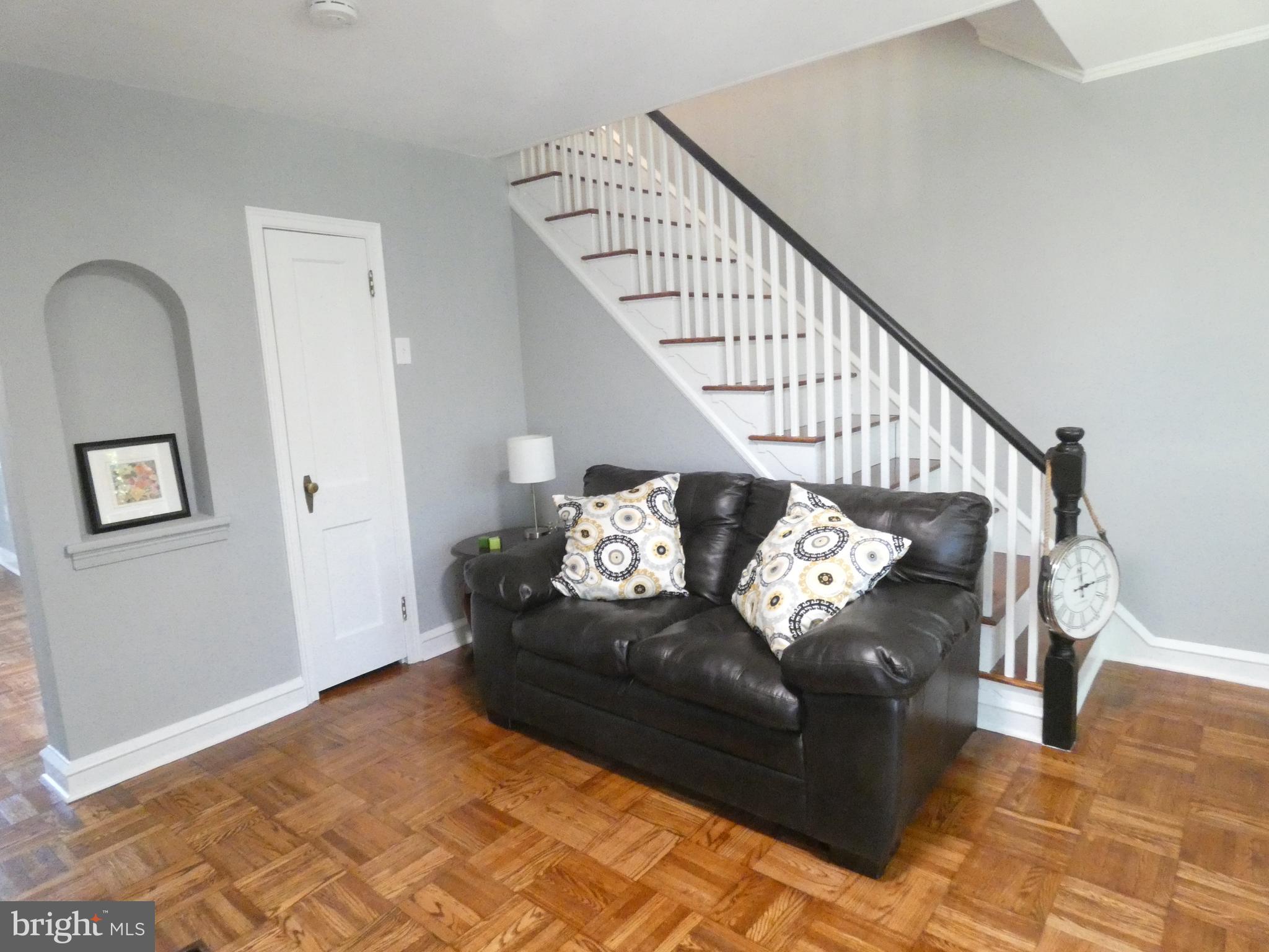 OXFORD CIRCLE - Residential