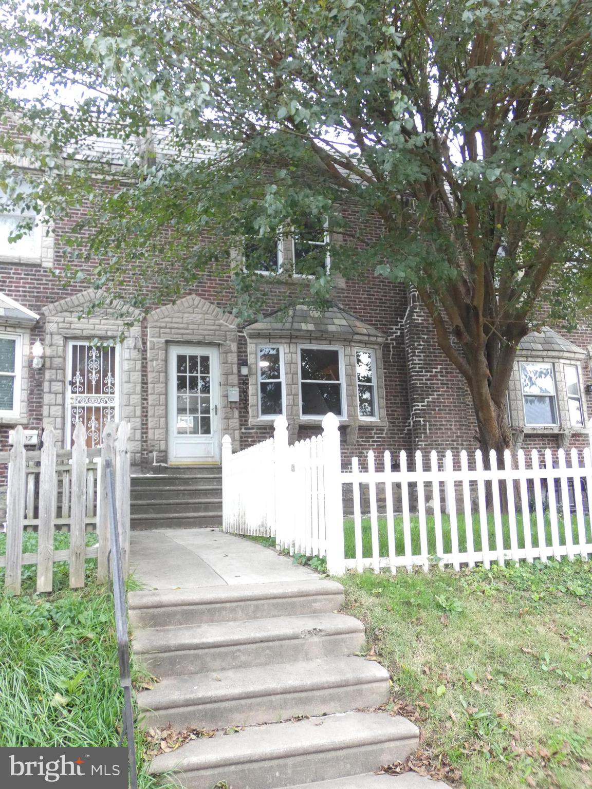 OXFORD CIRCLE - Residential