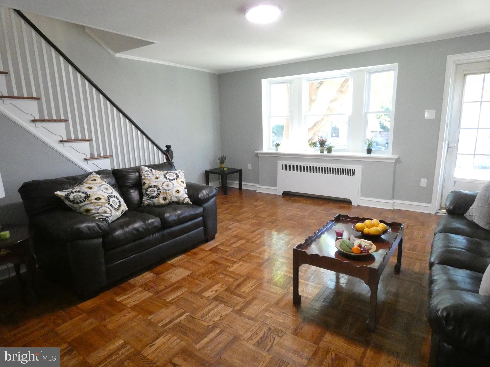 OXFORD CIRCLE - Residential