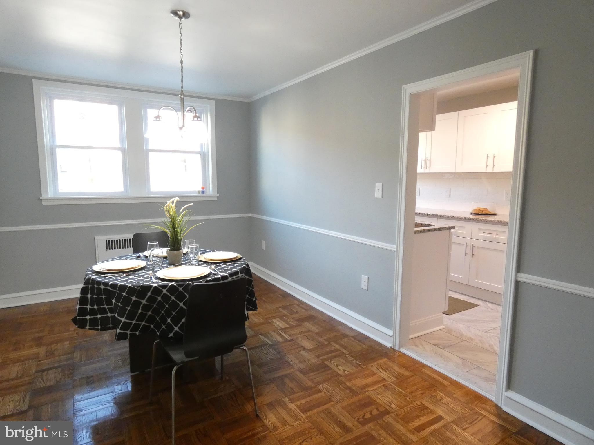 OXFORD CIRCLE - Residential