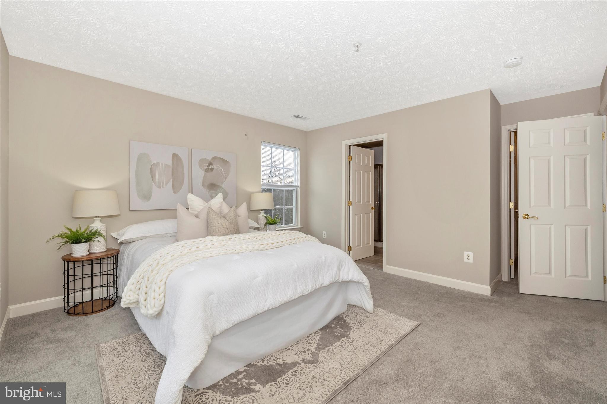 SPRING RIDGE - Residential