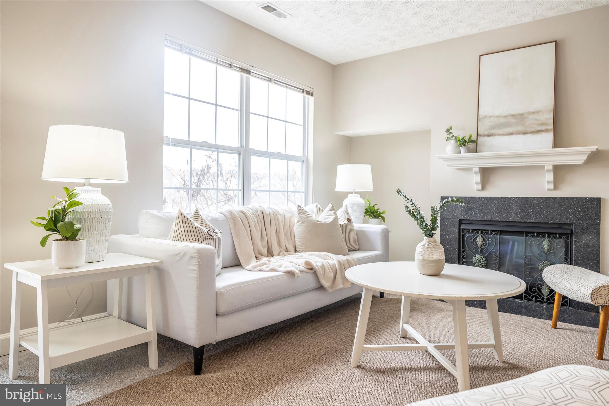 SPRING RIDGE - Residential