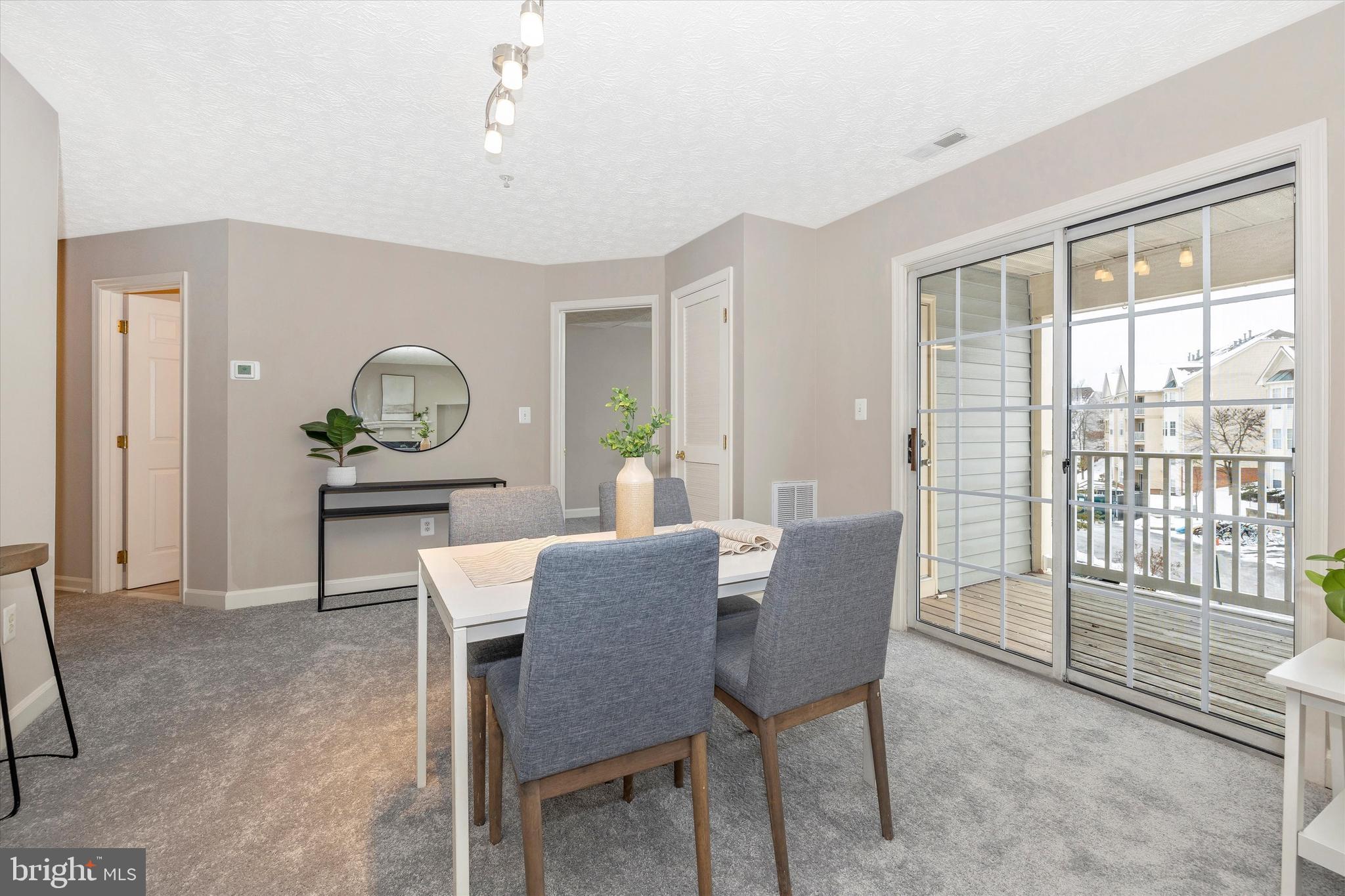 SPRING RIDGE - Residential