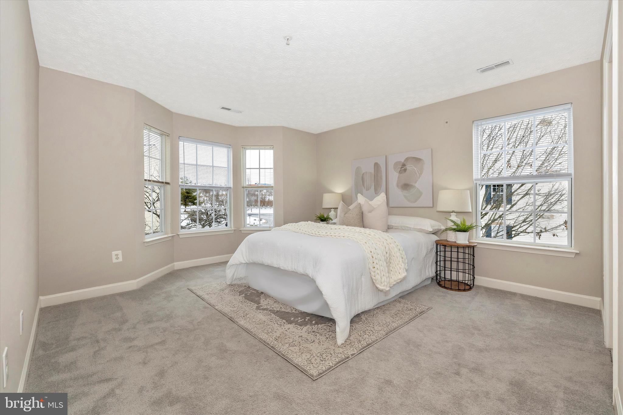 SPRING RIDGE - Residential