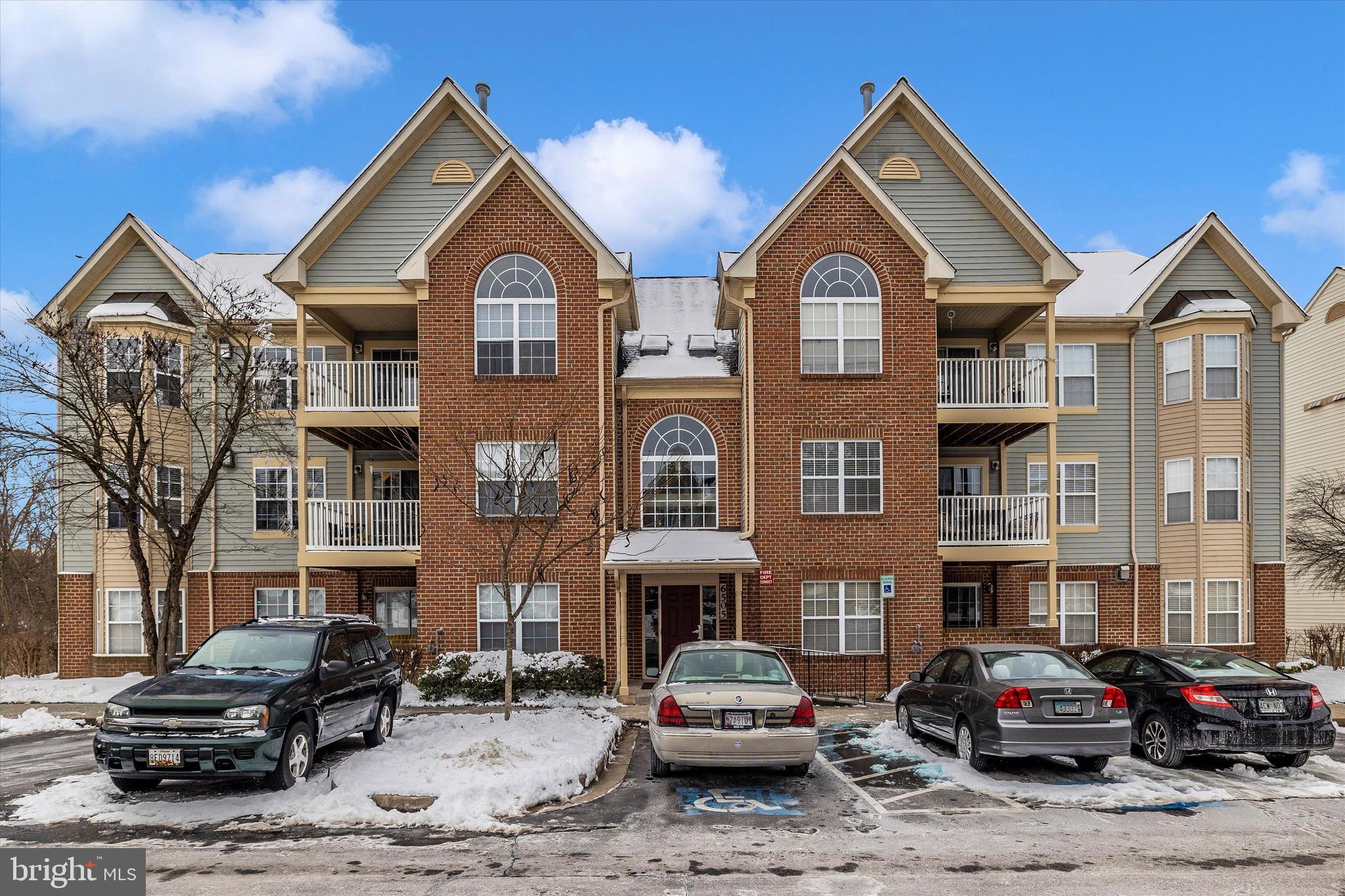 SPRING RIDGE - Residential