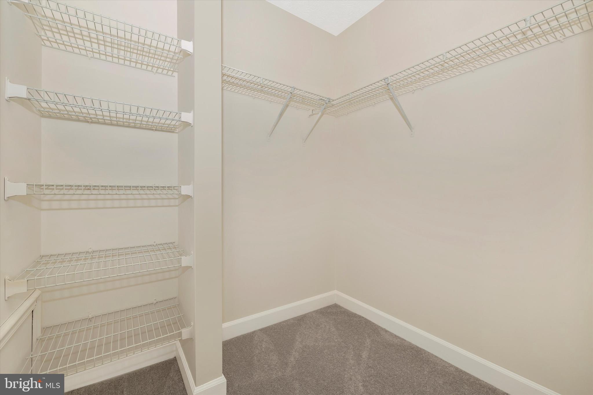 SPRING RIDGE - Residential