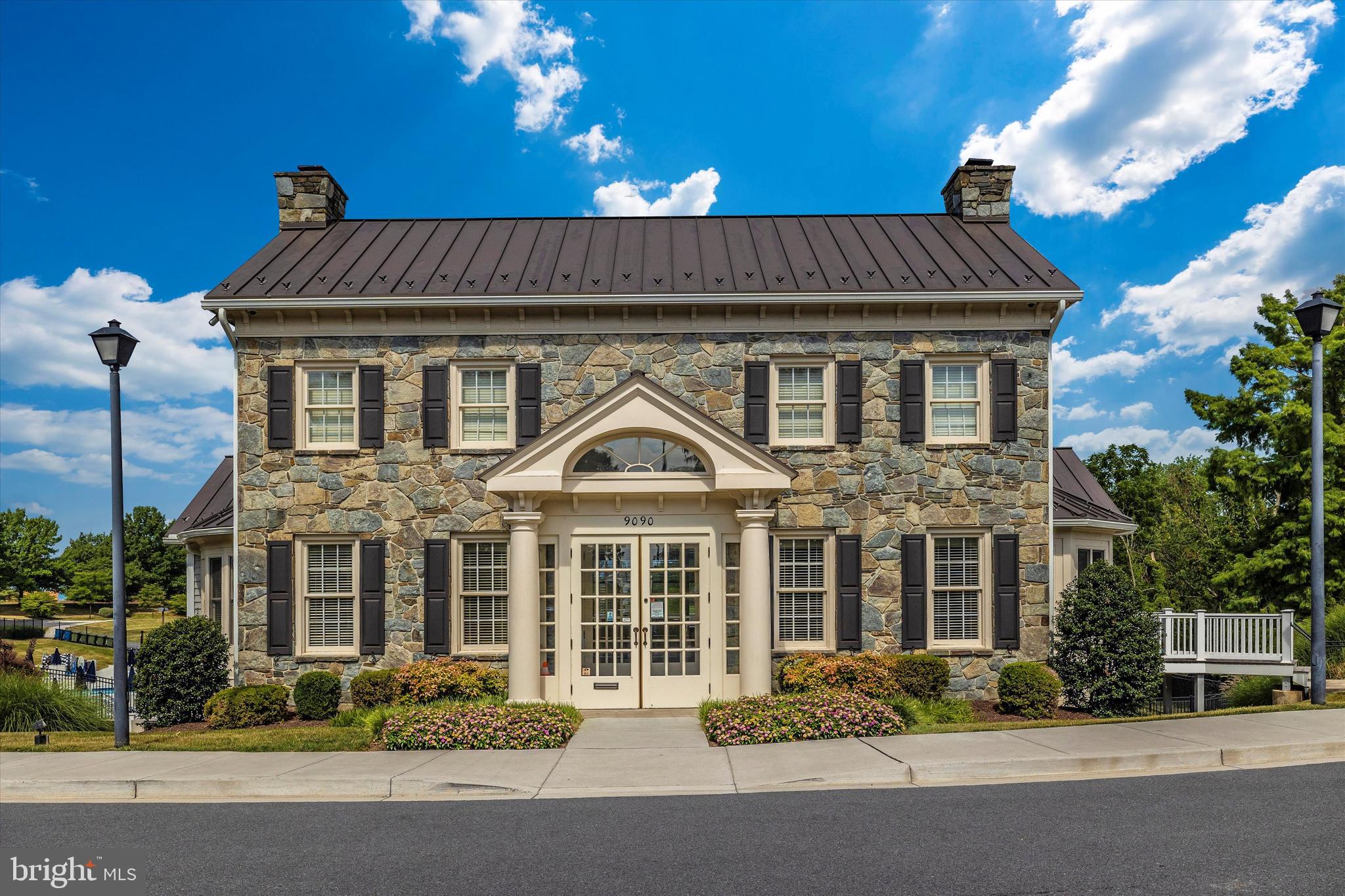 SPRING RIDGE - Residential