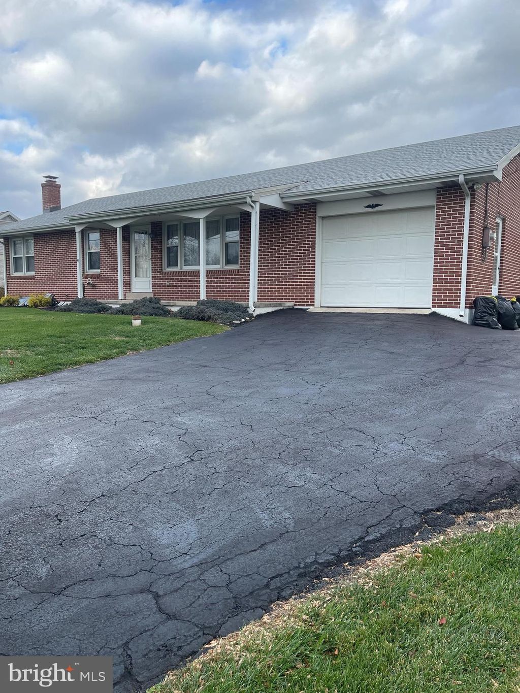 Photo of 542 S Lingle Avenue, PALMYRA, PA 17078 (MLS # PALN2023816)