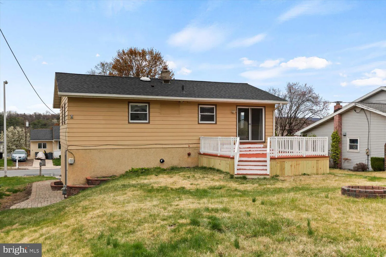 Reading, Pennsylvania 19607, United States, 3 Bedrooms Bedrooms, ,2 BathroomsBathrooms,Residential,Pending,110765