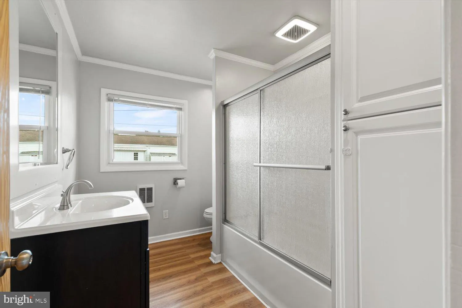 Reading, Pennsylvania 19607, United States, 3 Bedrooms Bedrooms, ,2 BathroomsBathrooms,Residential,Pending,110765