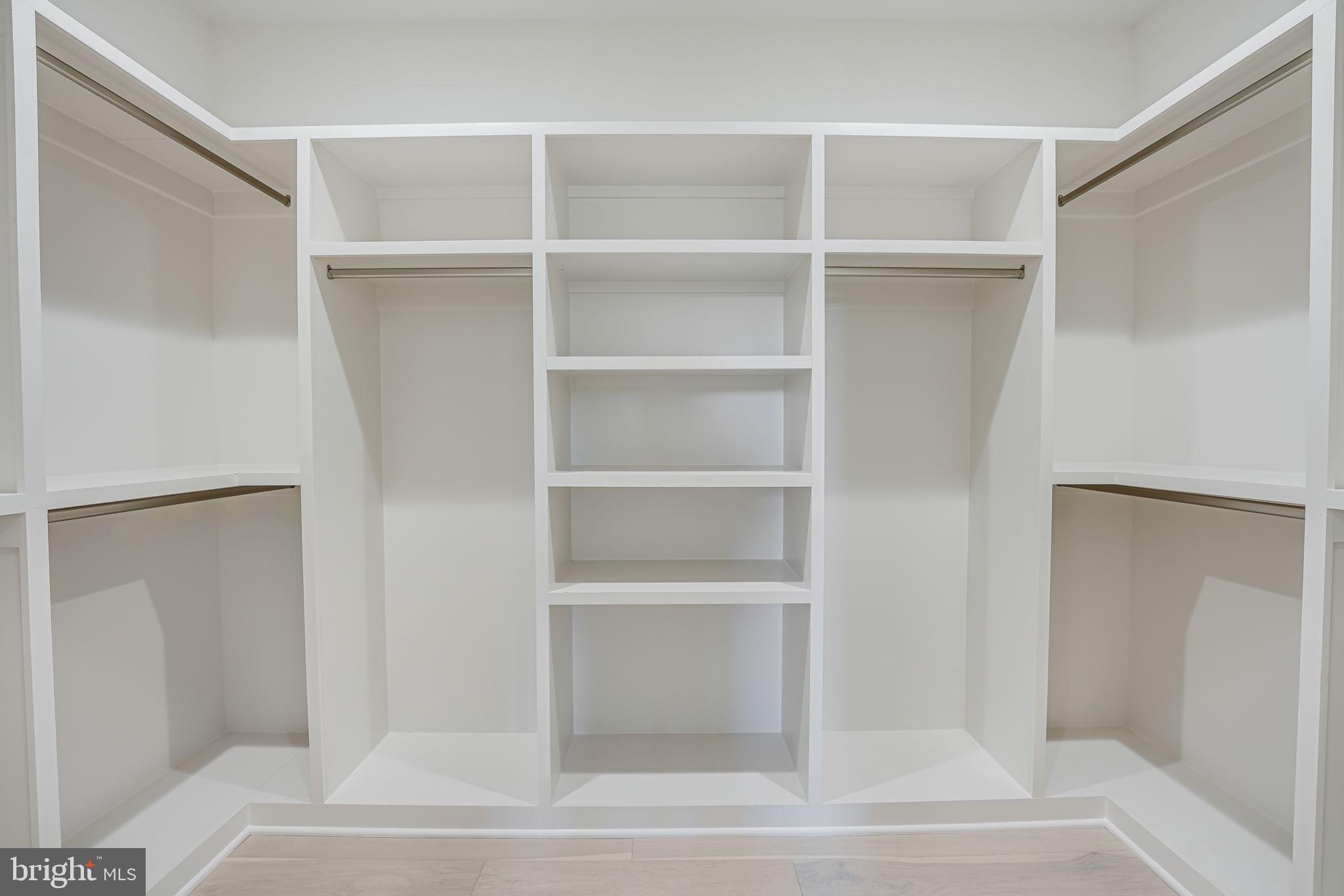 WOODLEY - Residential