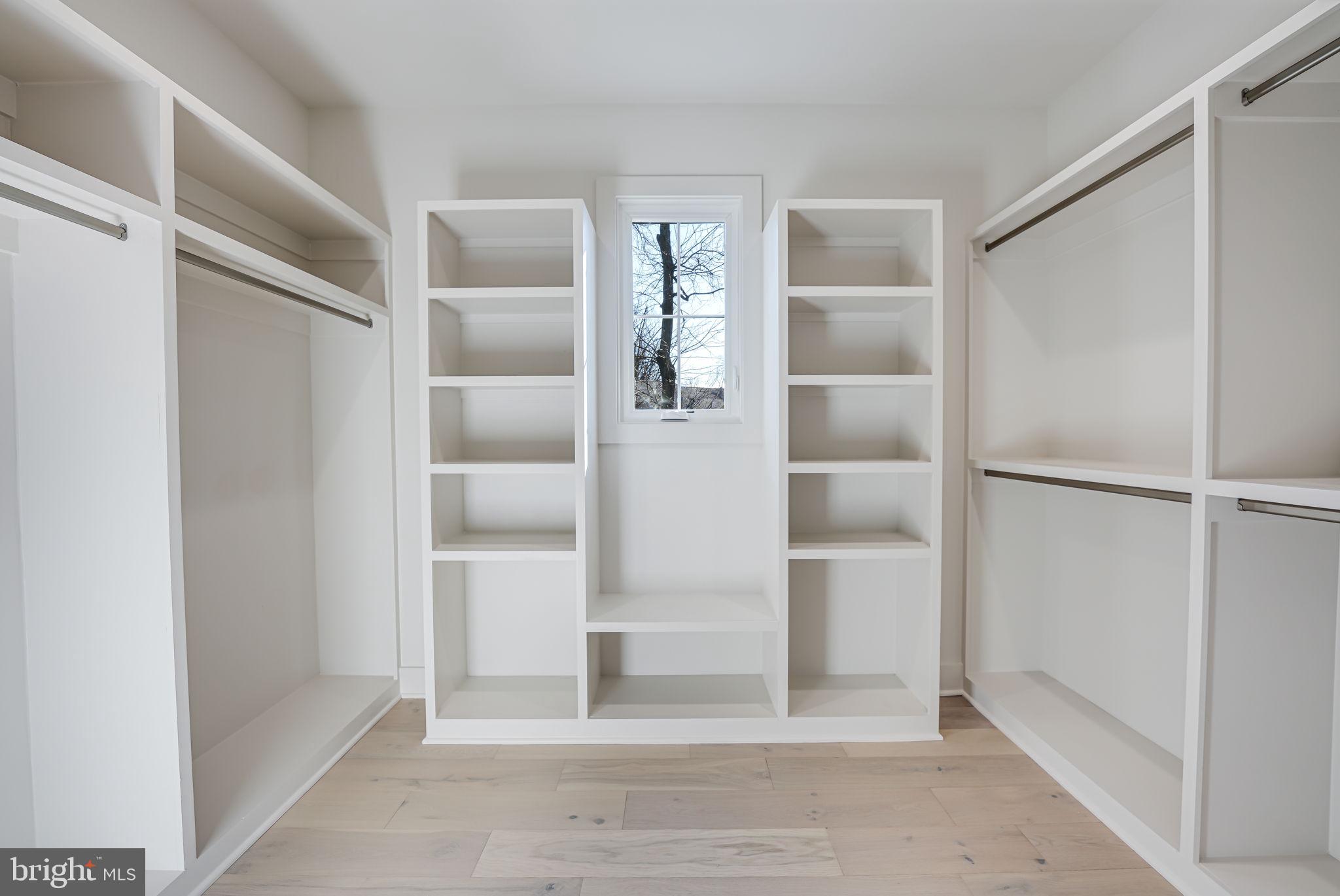 WOODLEY - Residential