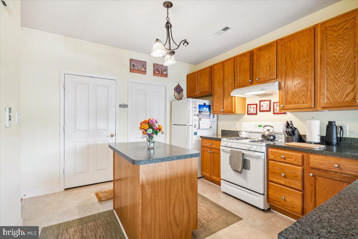 WORMANS MILL - Residential