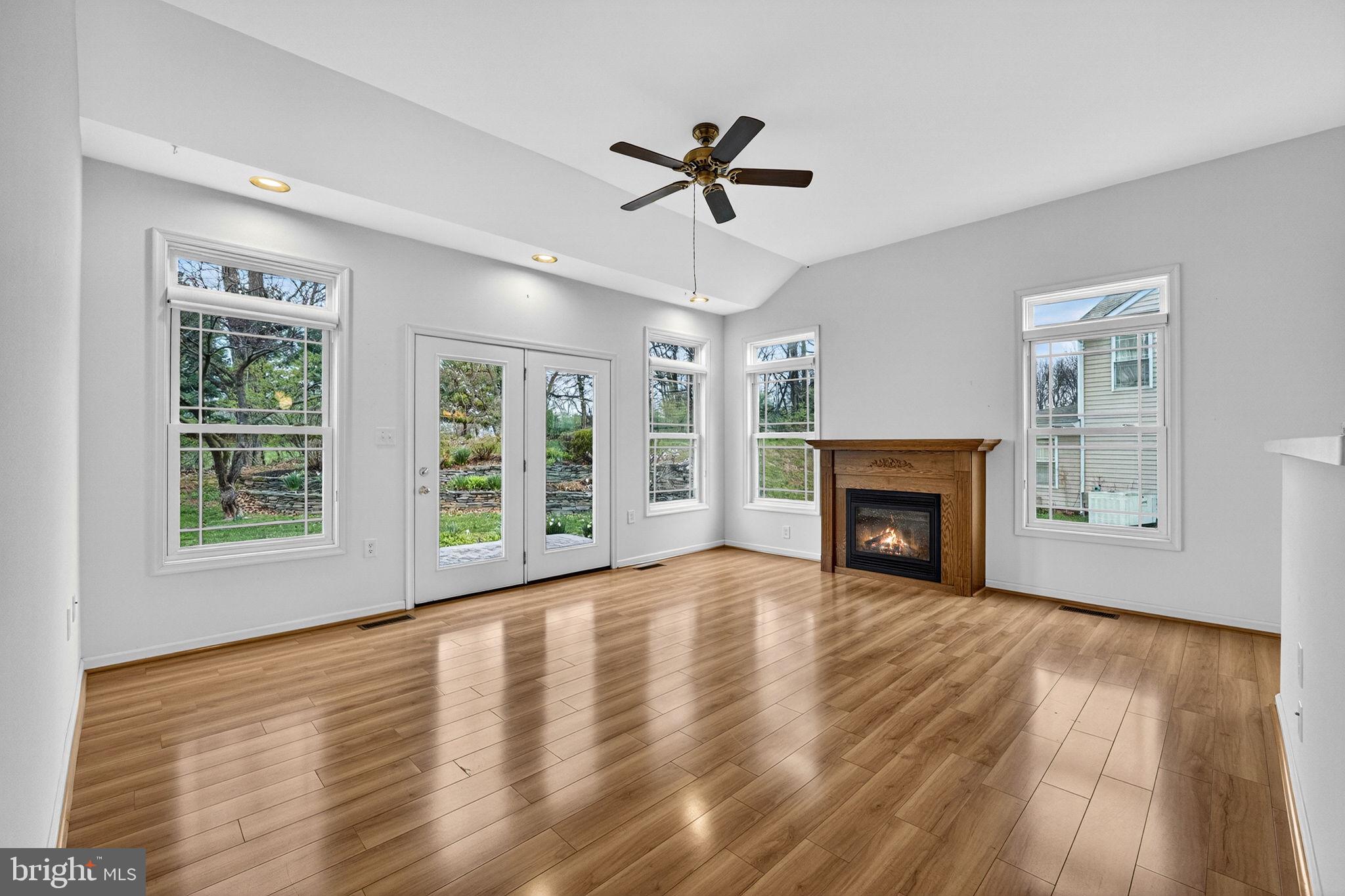 LOCUST HILL - Residential