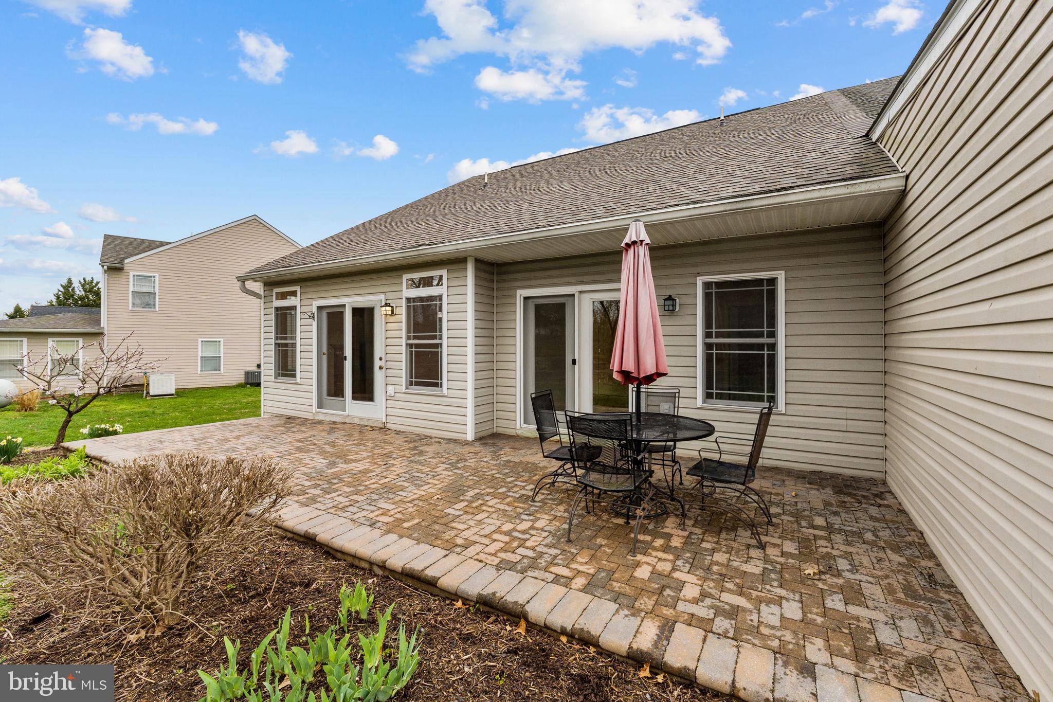 LOCUST HILL - Residential