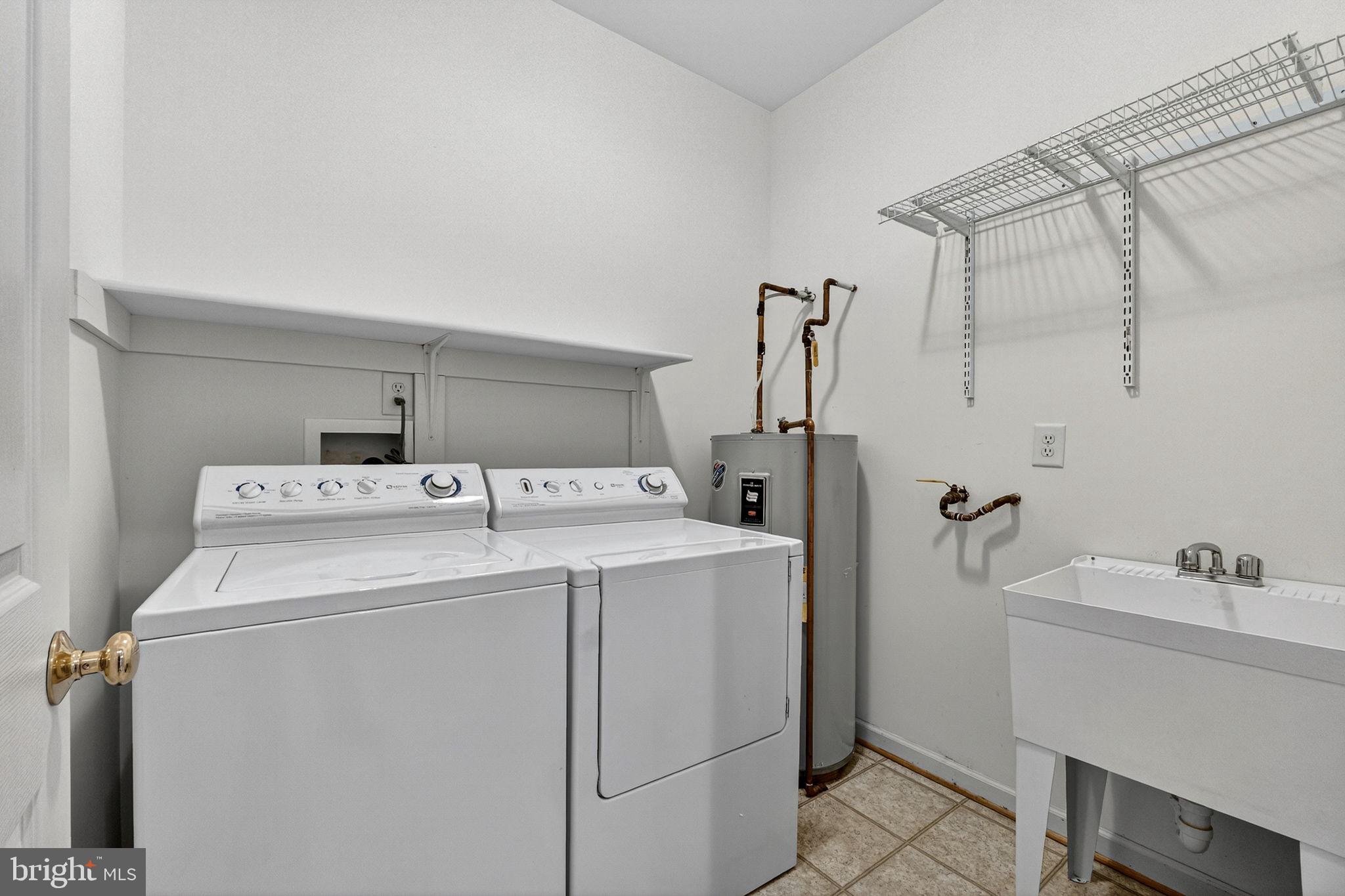 LOCUST HILL - Residential