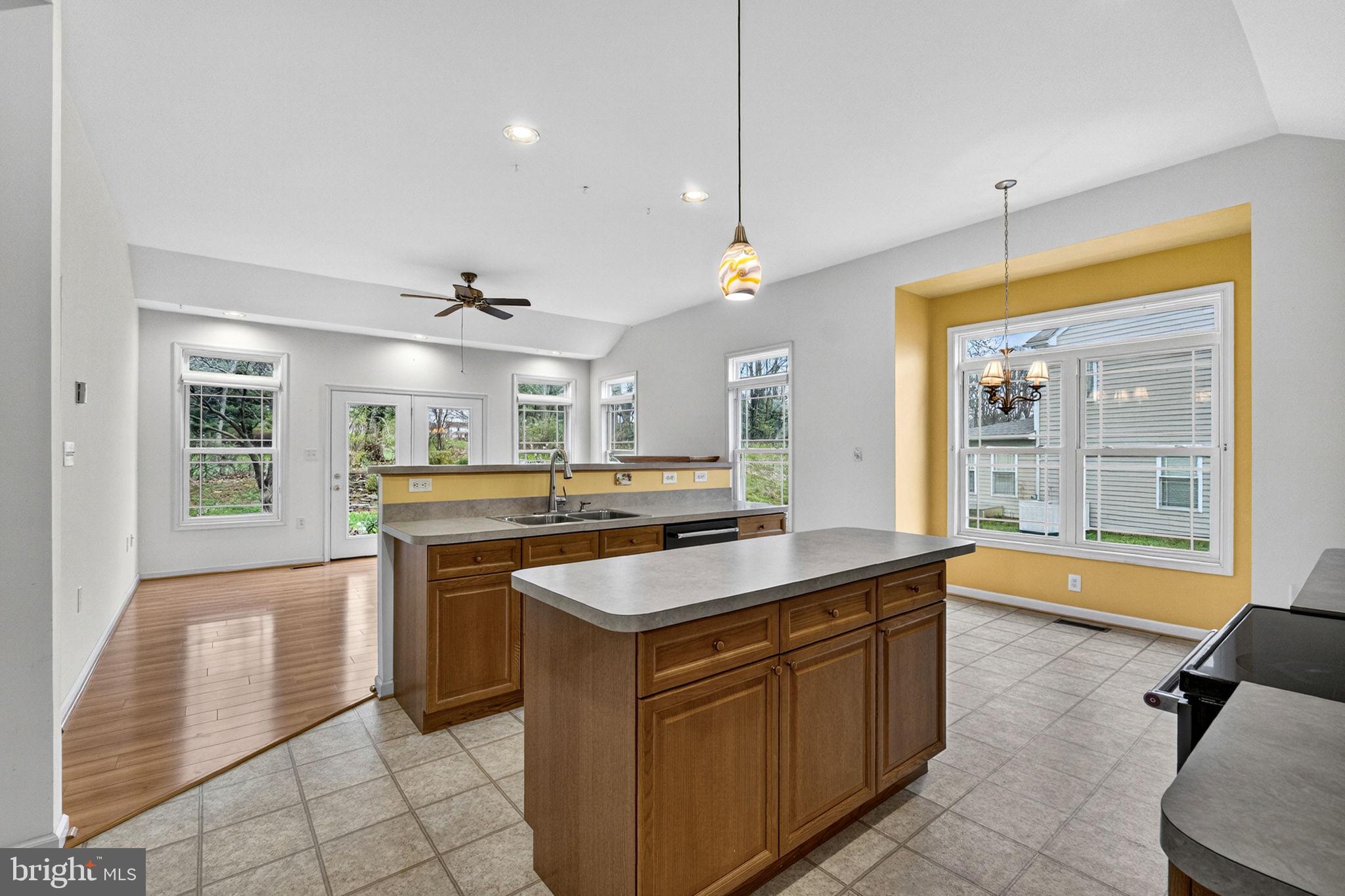 LOCUST HILL - Residential