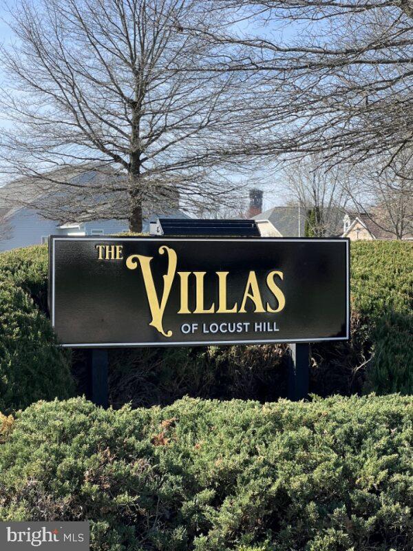 LOCUST HILL - Residential