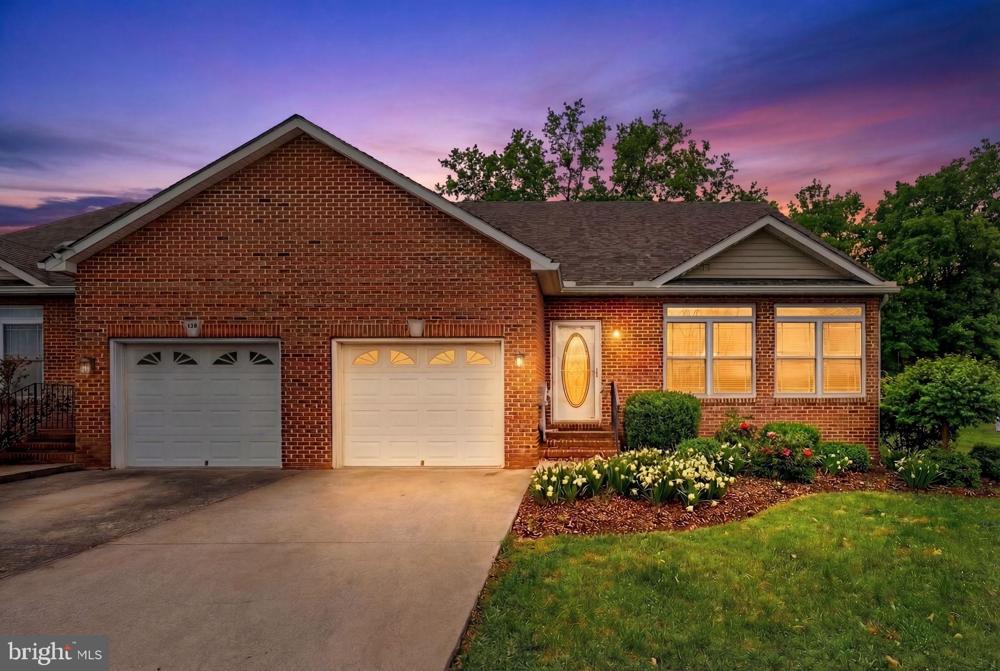 LOCUST HILL - Residential