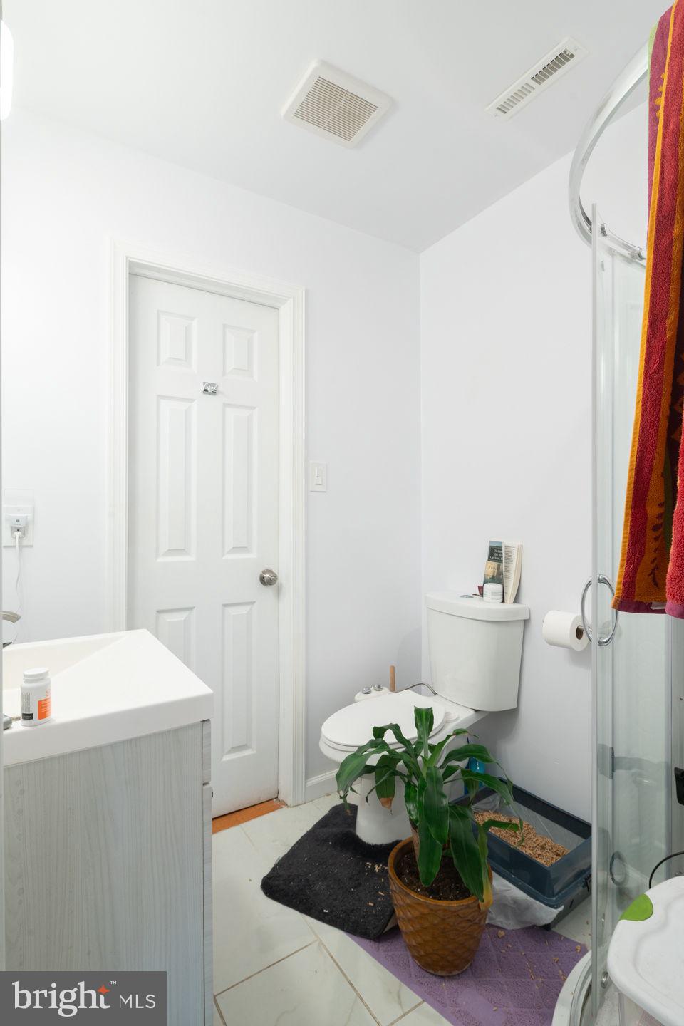 KENSINGTON - Residential Lease