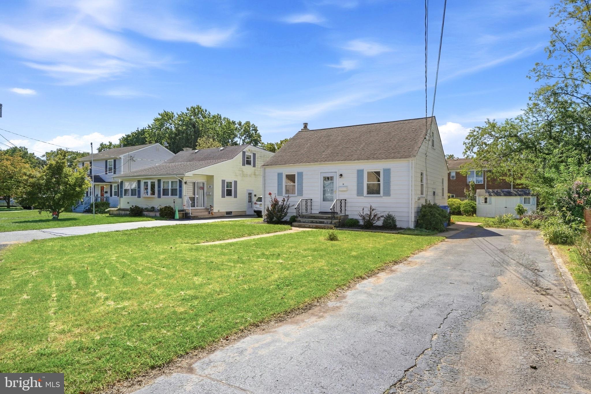 16 EISENHOWER AVENUE