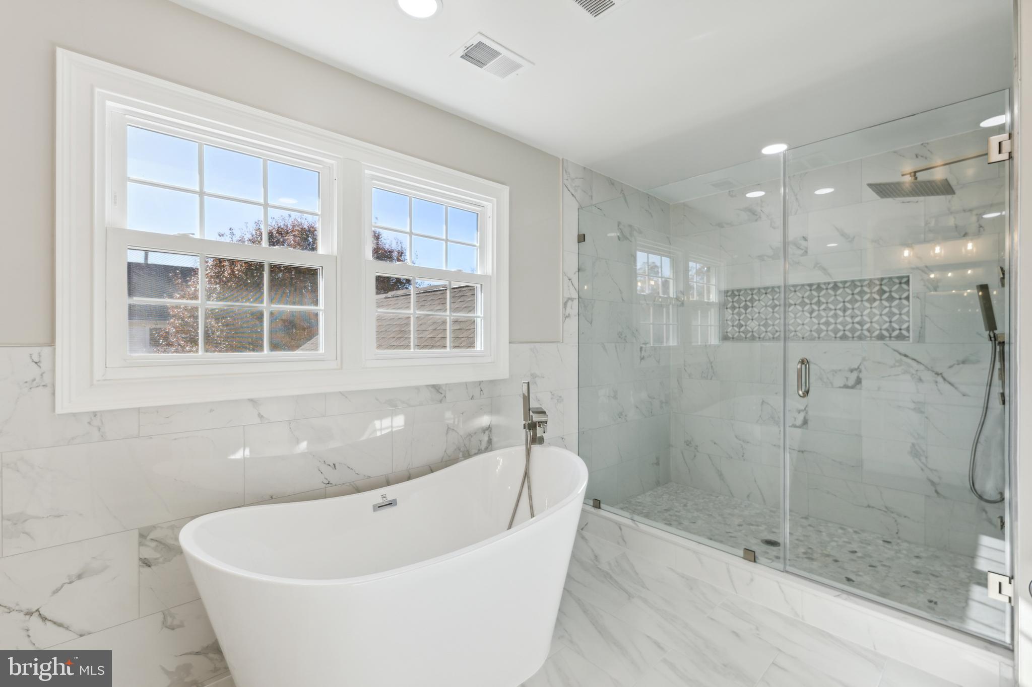 LITTLE ROCKY RUN - Residential