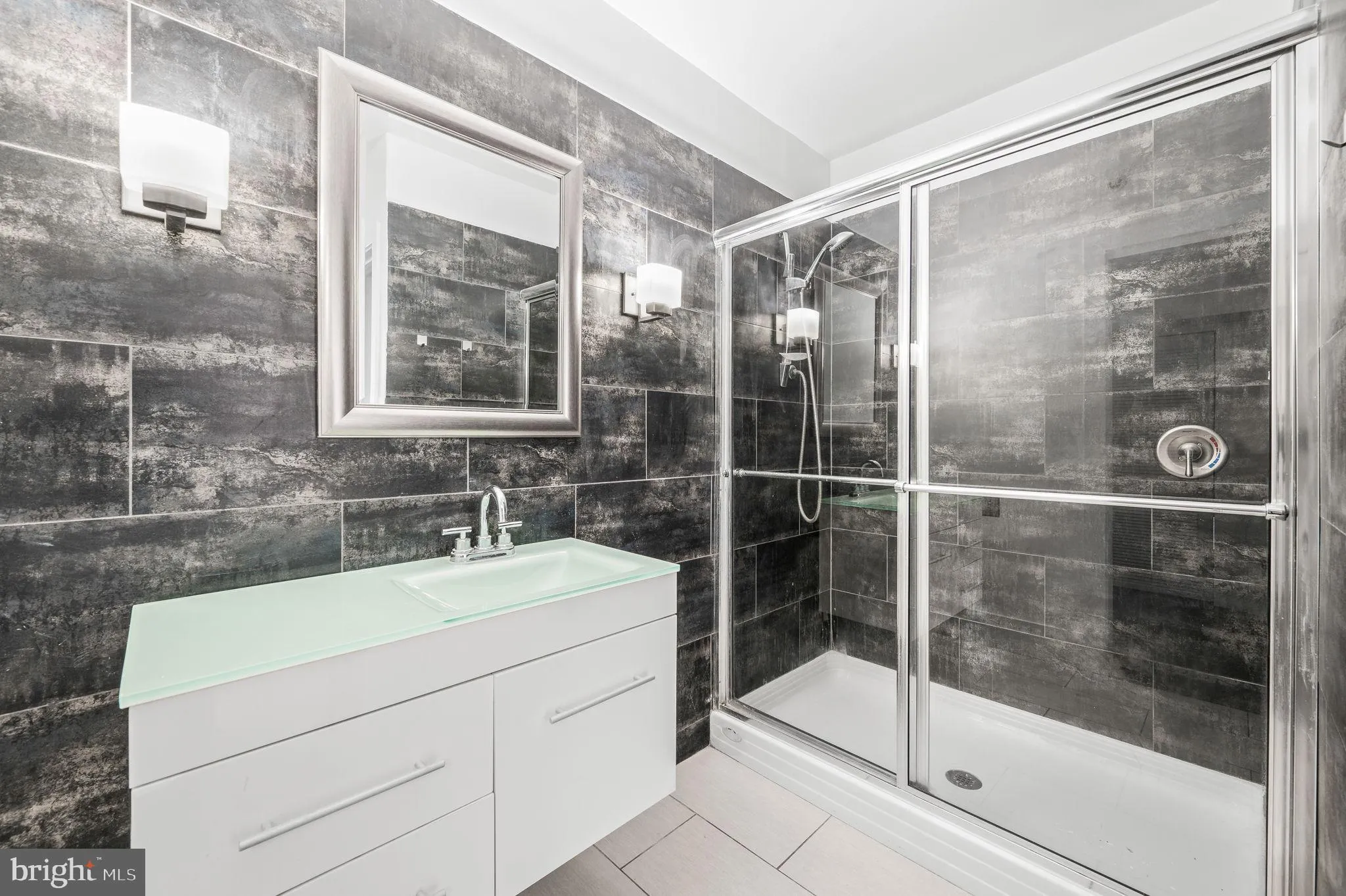 Philadelphia, Pennsylvania 19147, United States, 10 Bedrooms Bedrooms, ,Residential,Active,51197