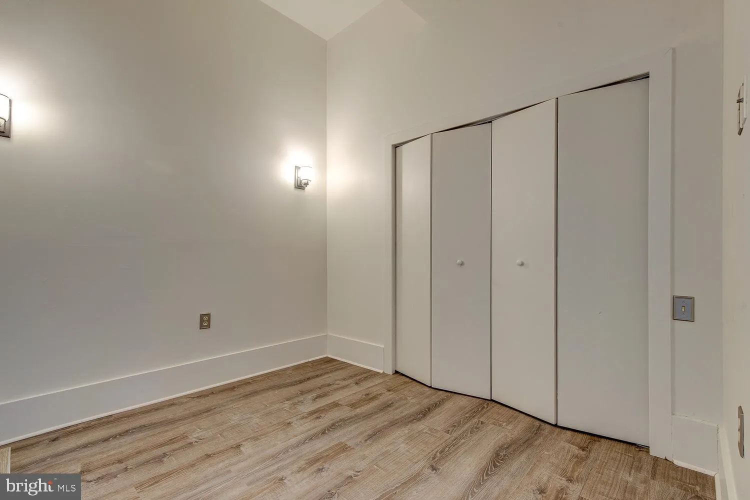 Philadelphia, Pennsylvania 19147, United States, 10 Bedrooms Bedrooms, ,Residential,Active,51197