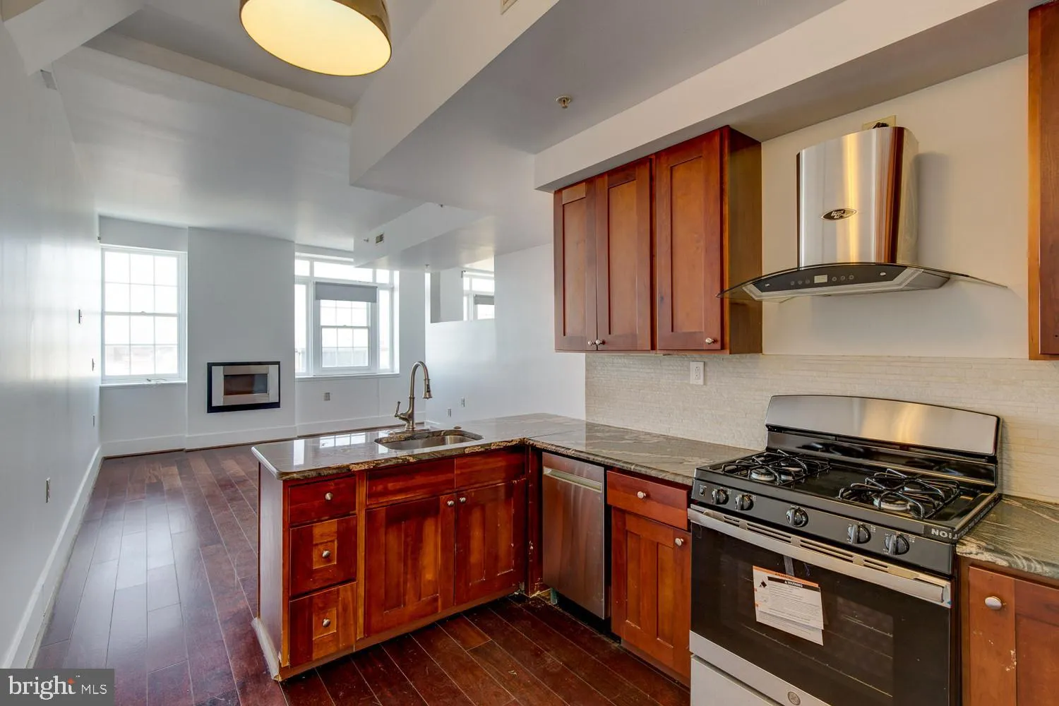 Philadelphia, Pennsylvania 19147, United States, 10 Bedrooms Bedrooms, ,Residential,Active,51197