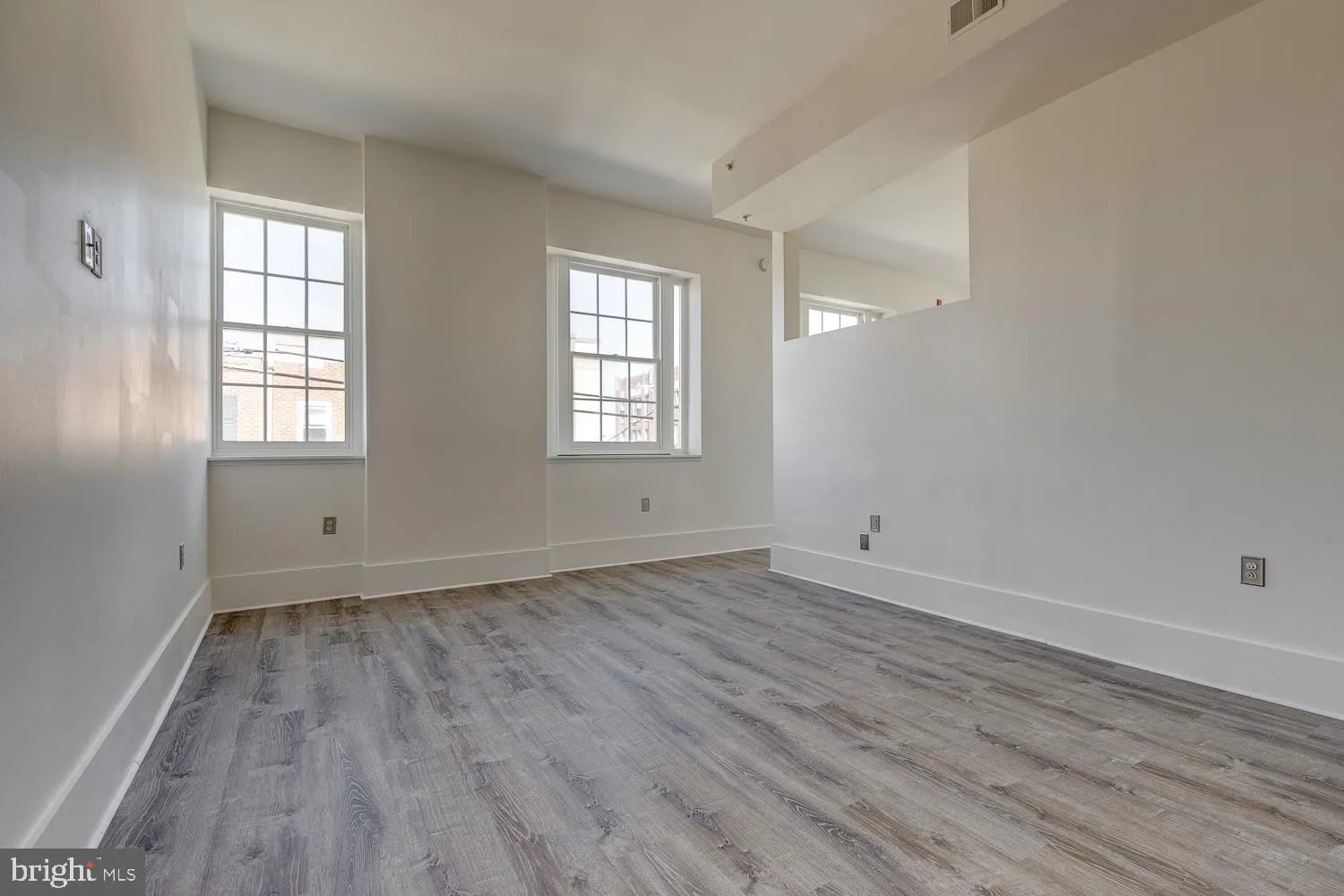 Philadelphia, Pennsylvania 19147, United States, 10 Bedrooms Bedrooms, ,Residential,Active,51197